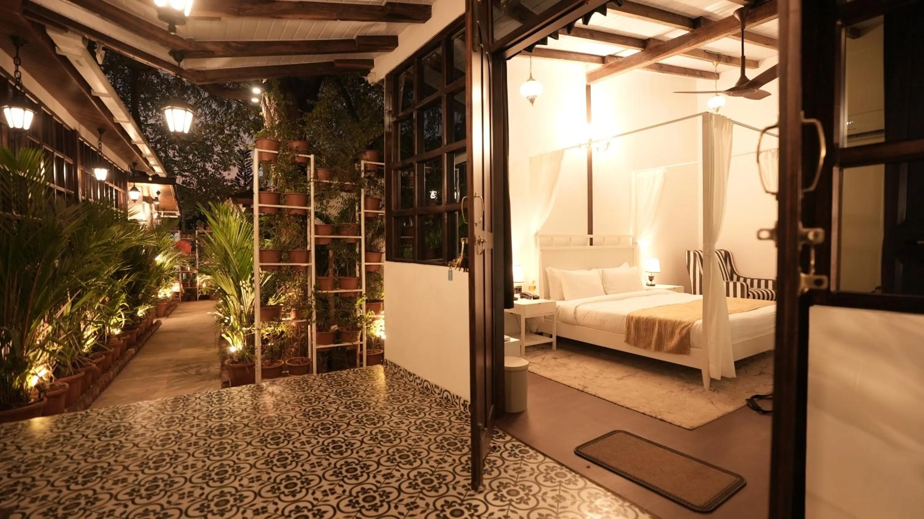 Facade/entrance, Bed in Prive by Whiteflower