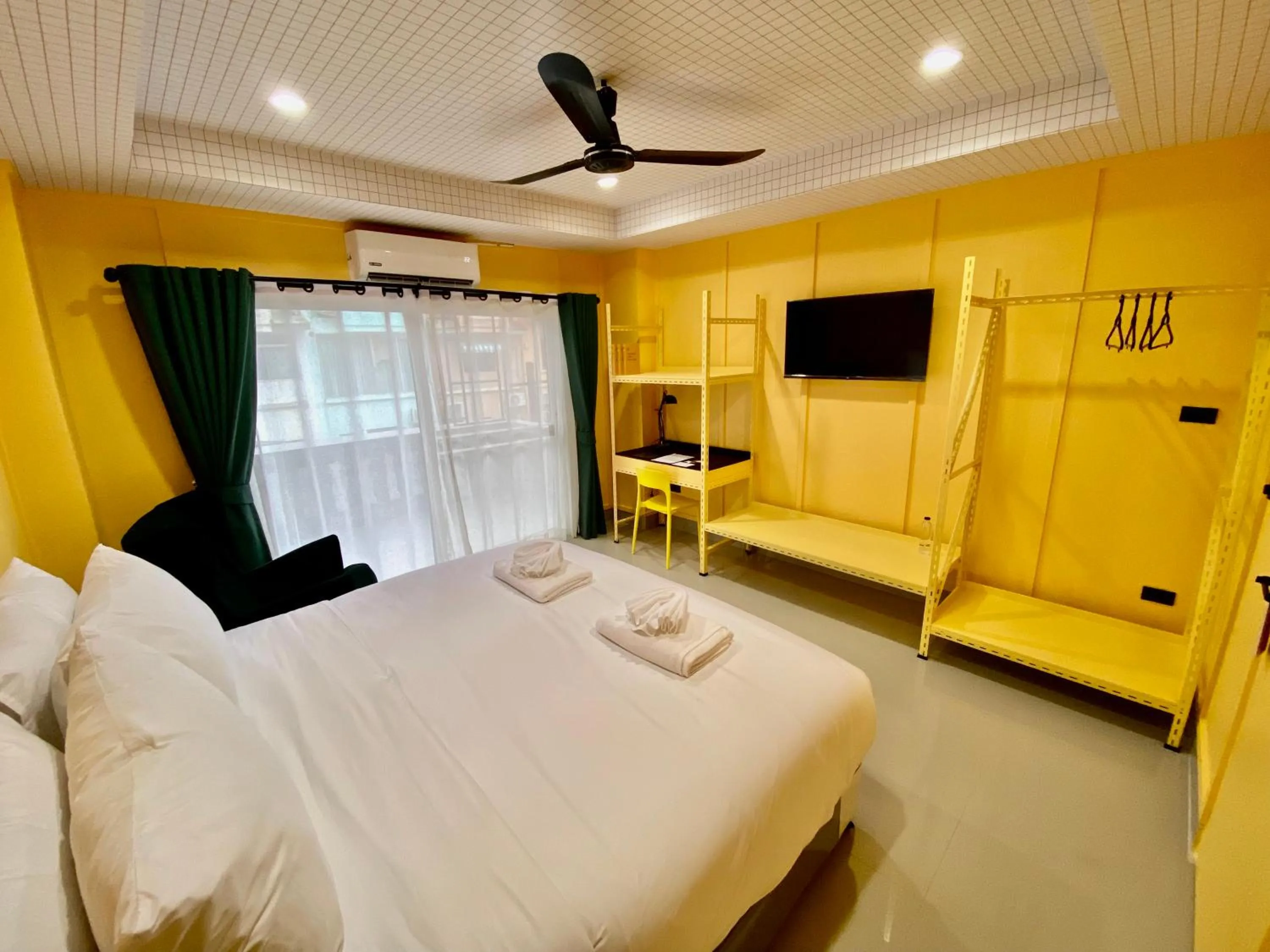 Bed in Sari Boutique hotel