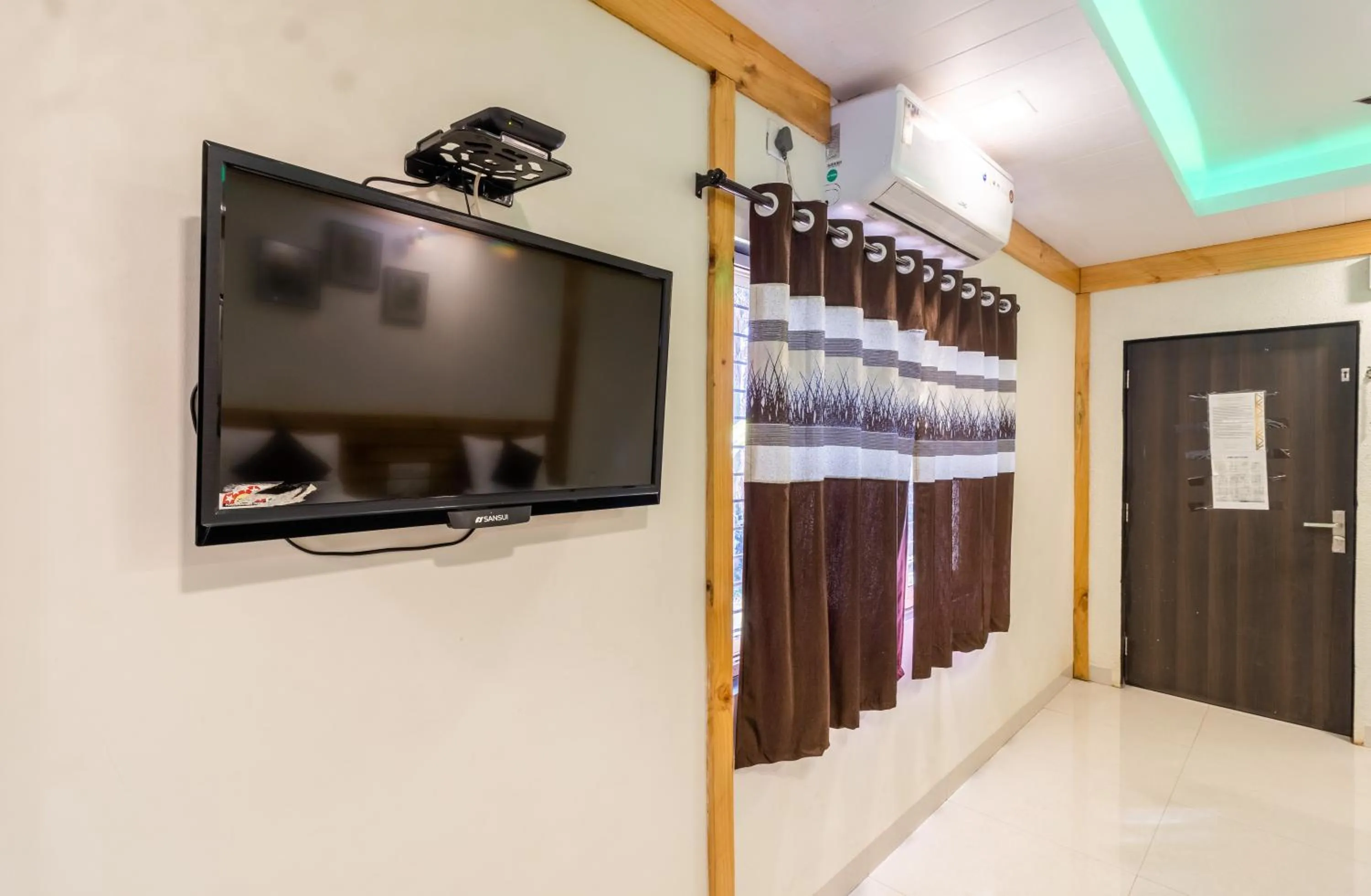 TV and multimedia in Saga Resort