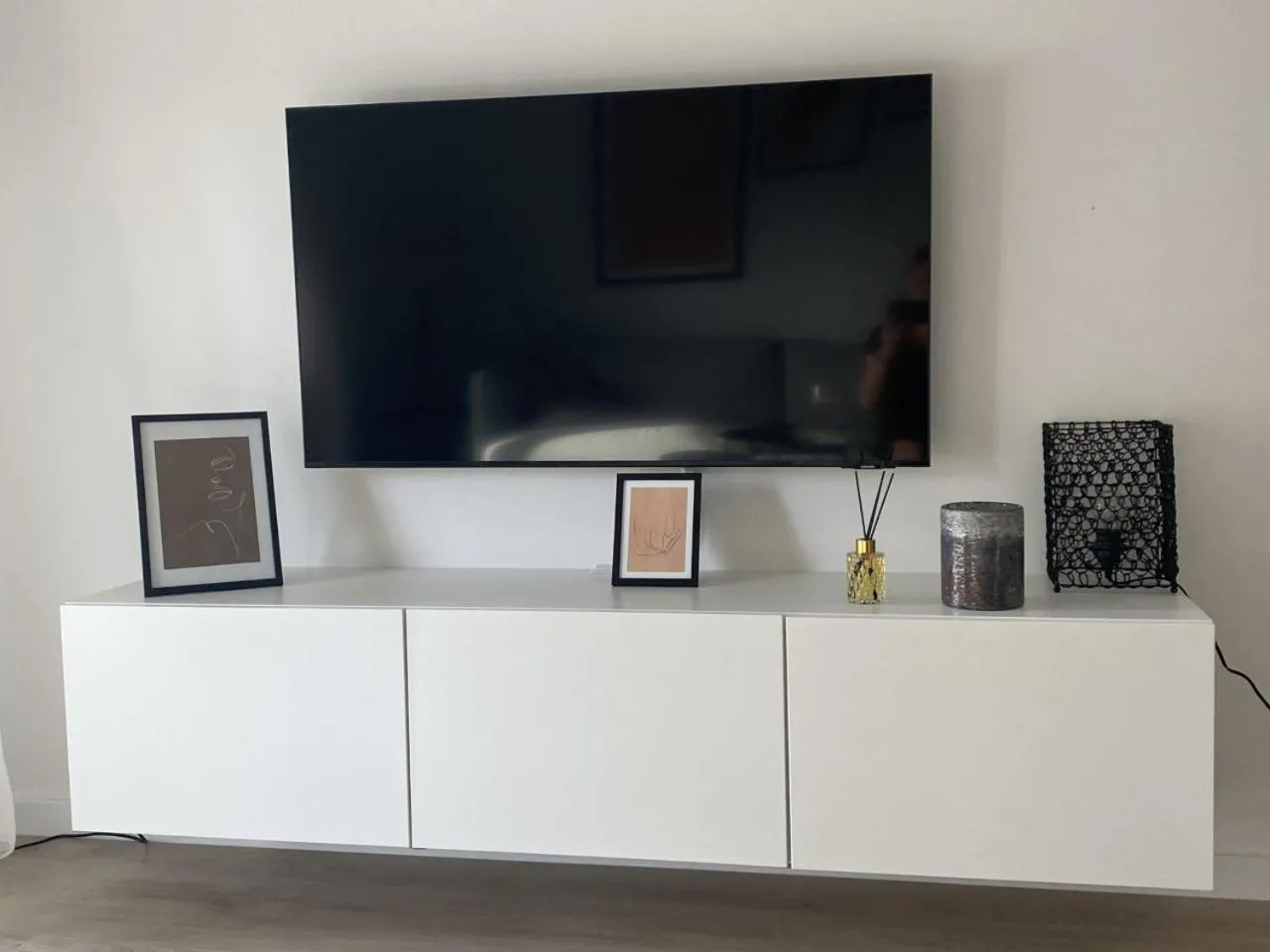 TV and multimedia in Residencia Jardin del Rio