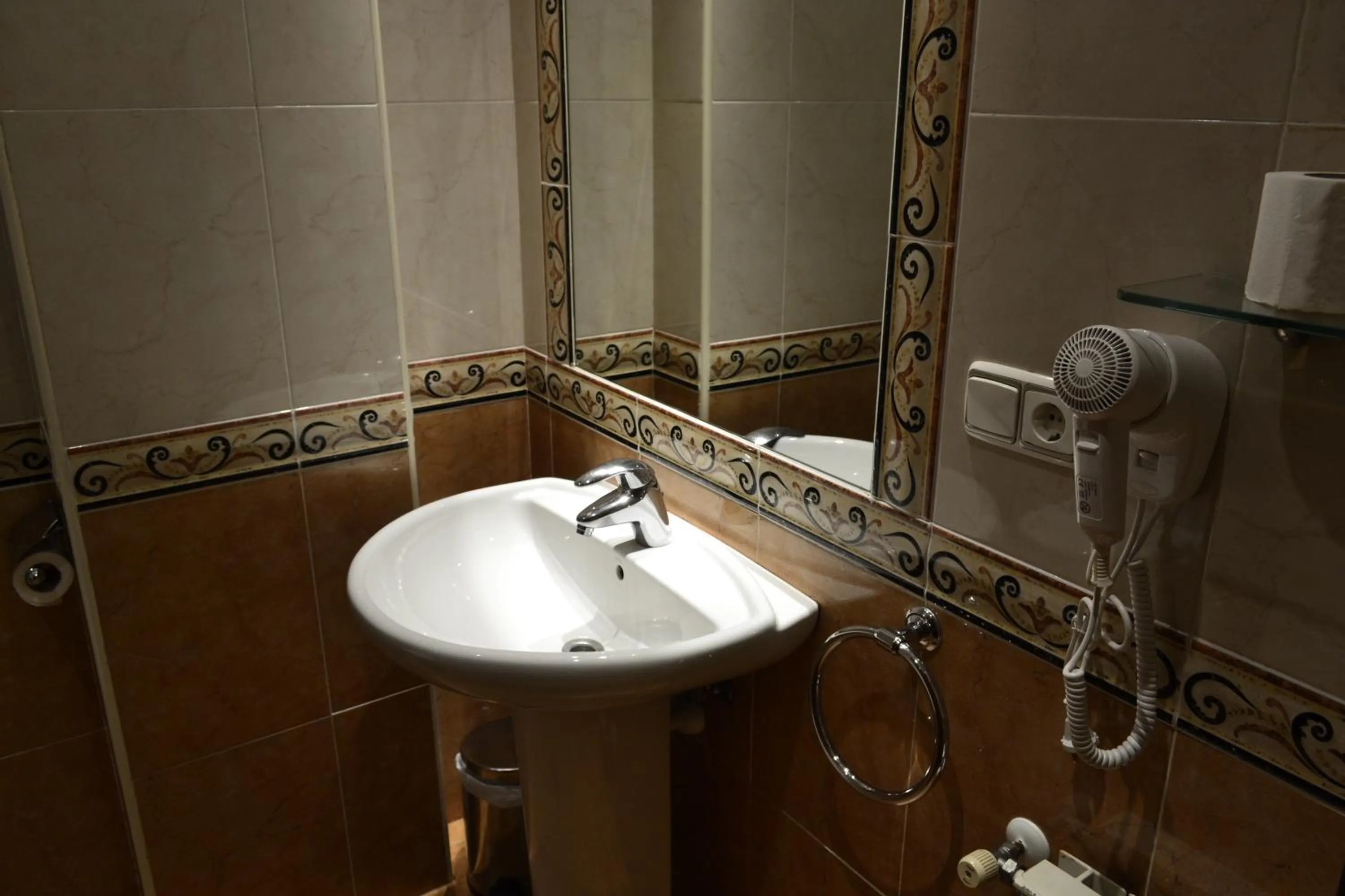 Bathroom in Hotel Alda Estación Oviedo