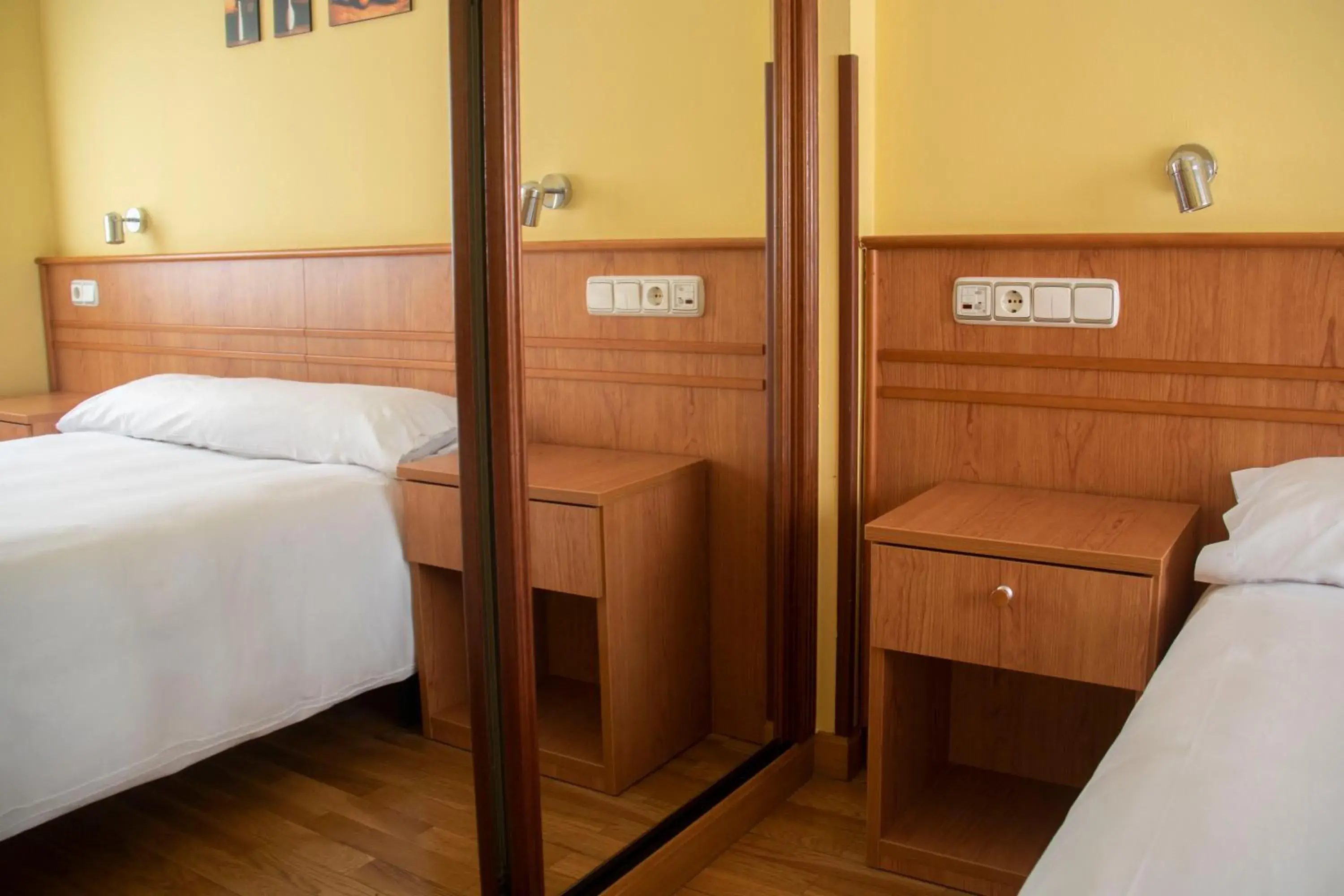 Bed in Hotel Alda Estación Oviedo Bed in Hotel Alda Estación Oviedo