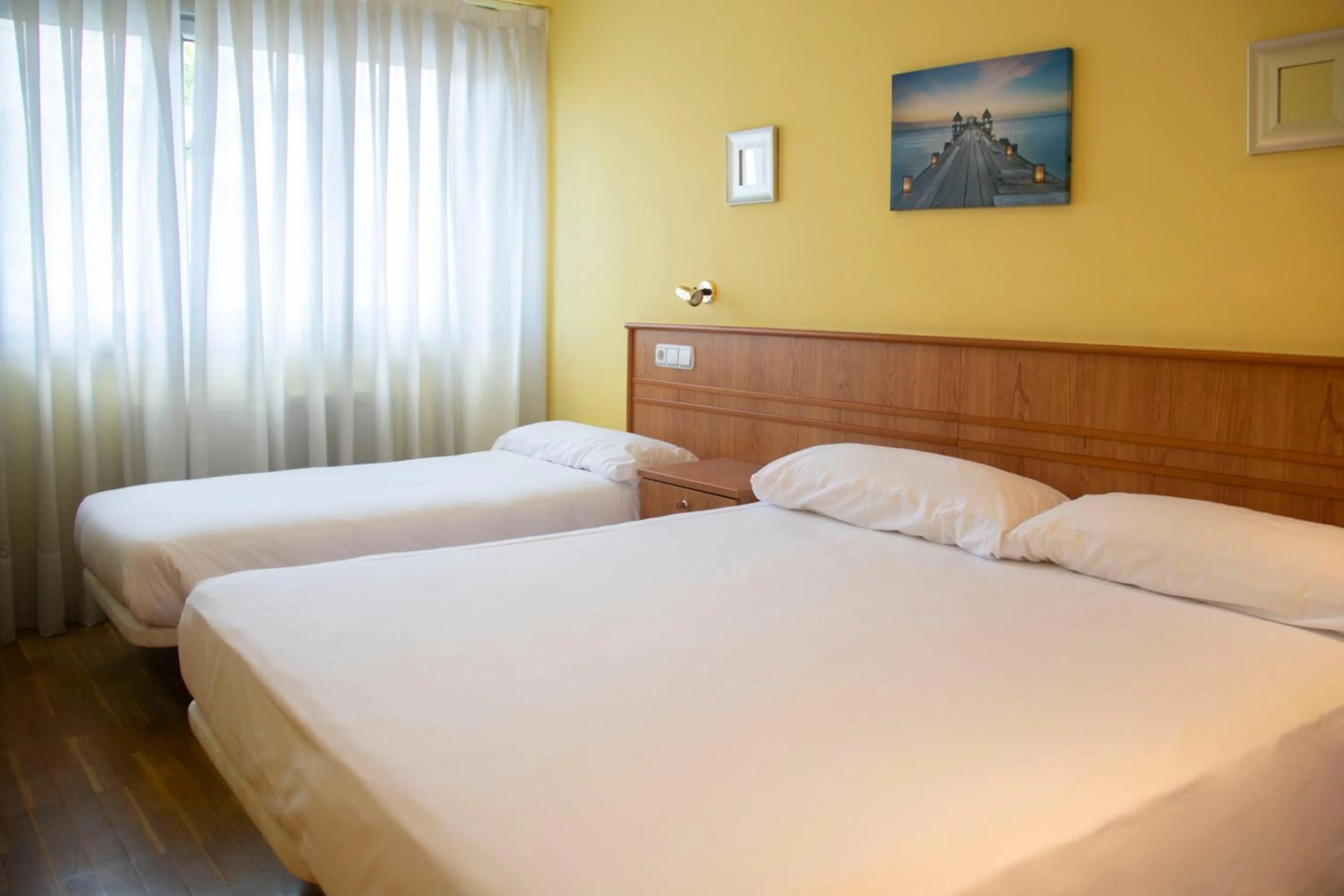 Photo of the whole room, Bed in Hotel Alda Estación Oviedo