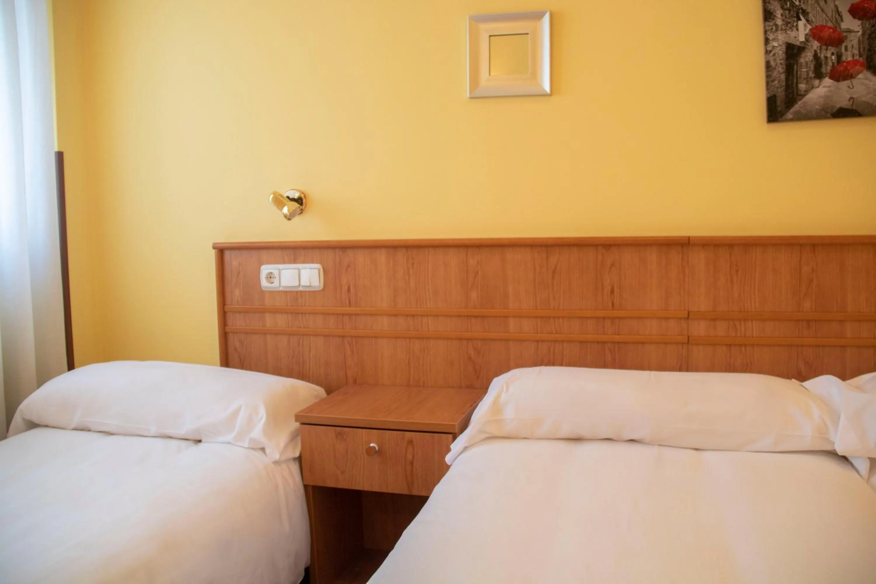 Photo of the whole room, Bed in Hotel Alda Estación Oviedo