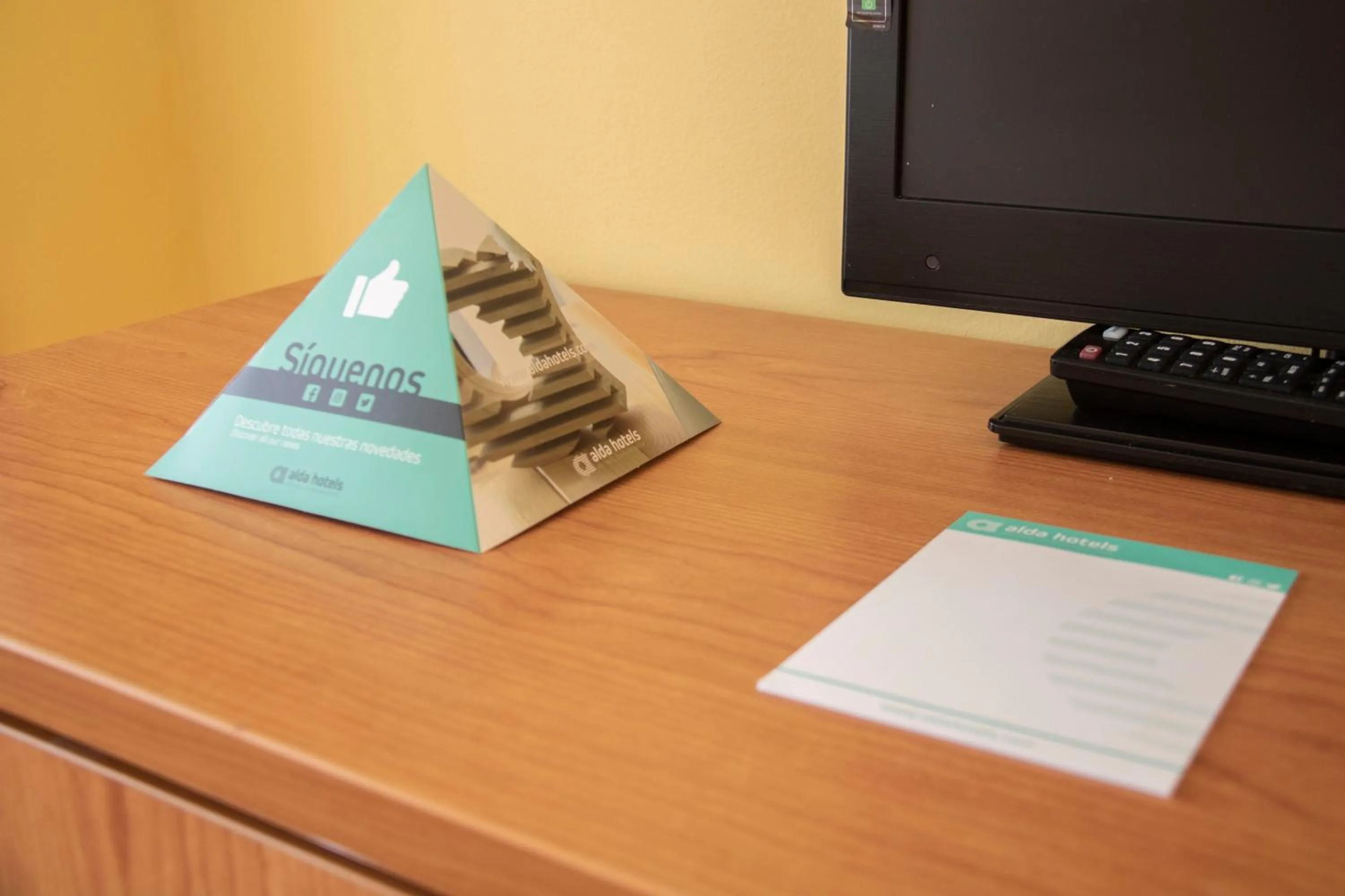 Photo of the whole room in Hotel Alda Estación Oviedo