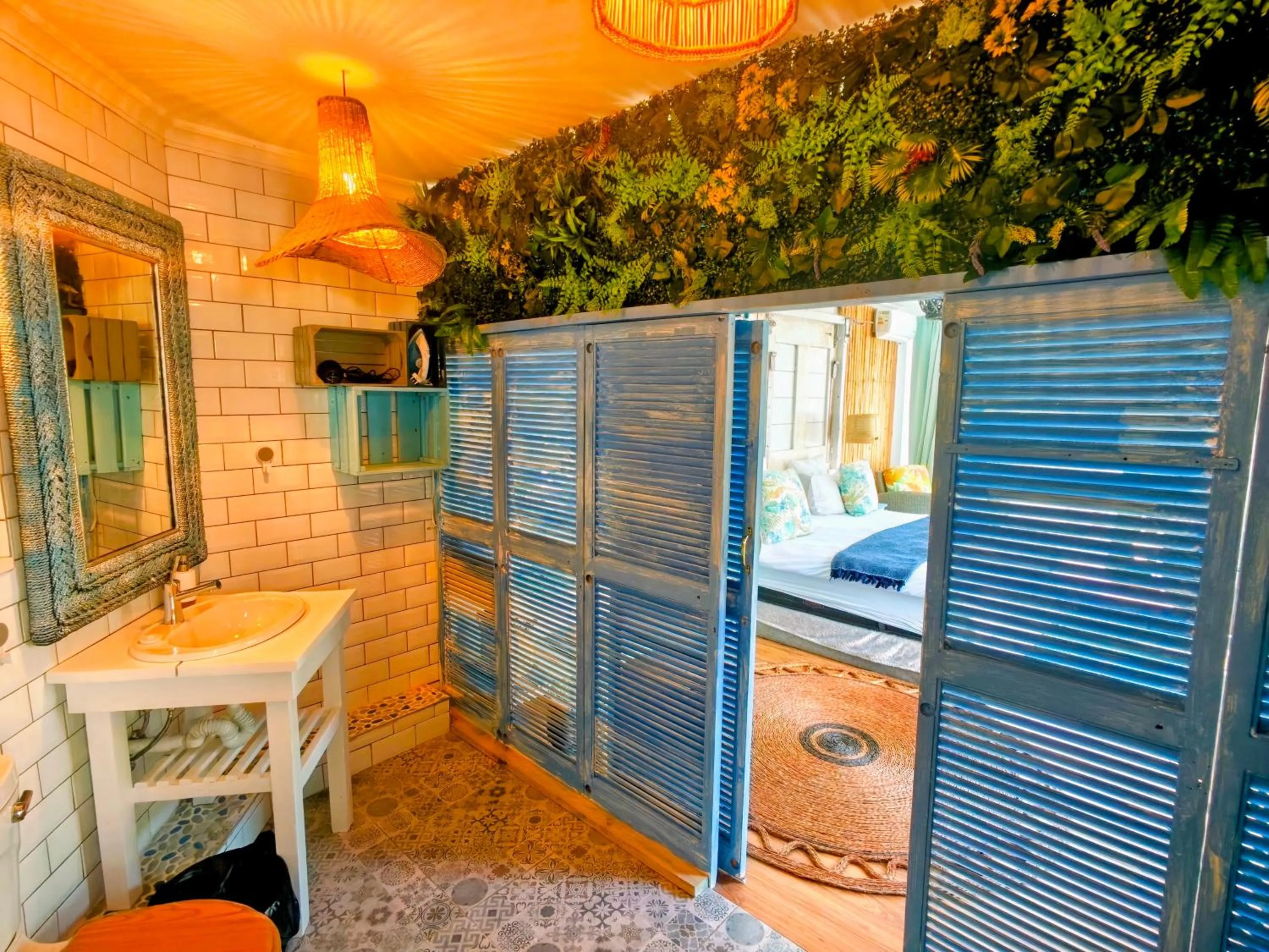 Bathroom in Beachwood Camps Bay
