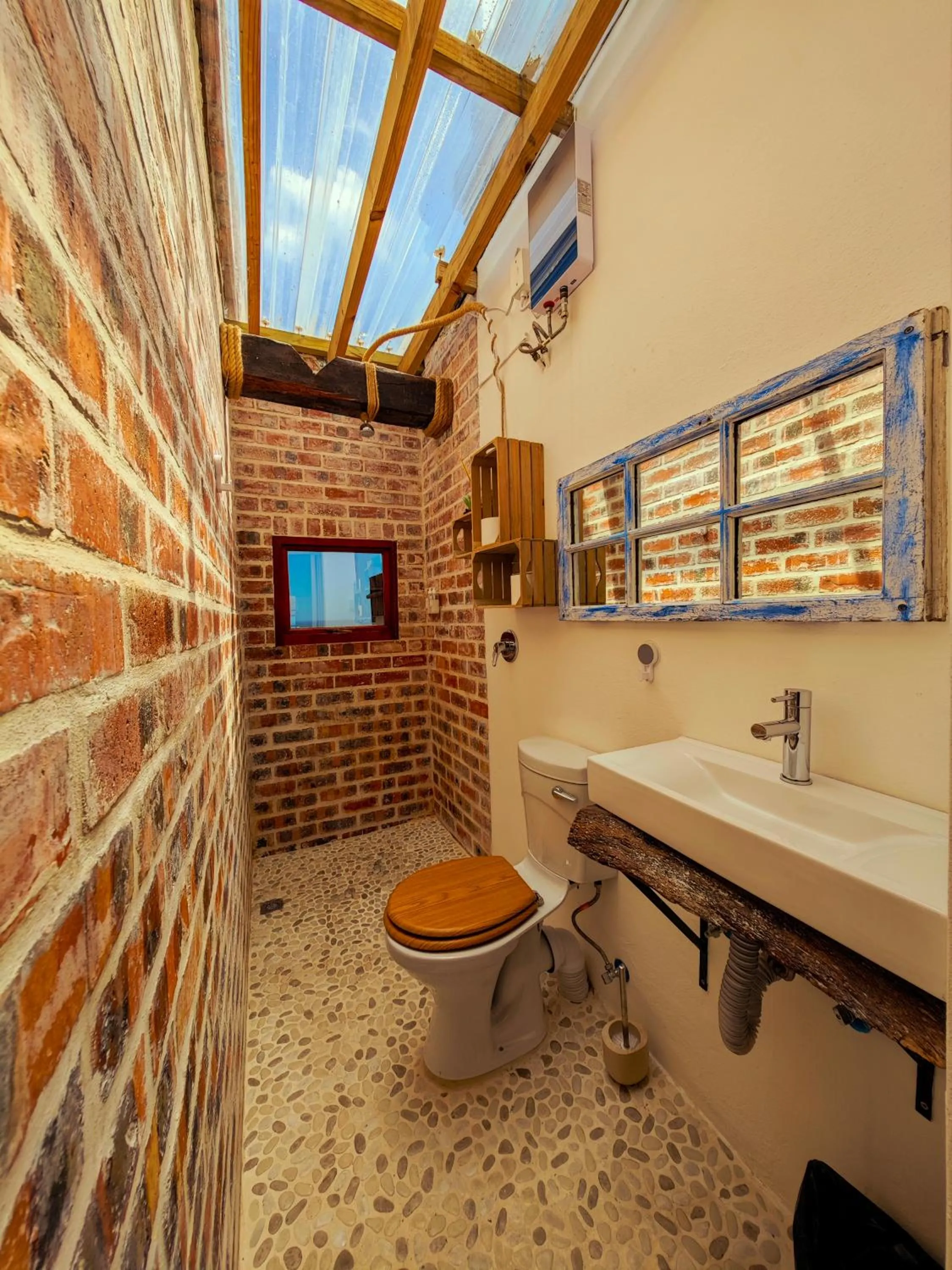 Bathroom in Beachwood Camps Bay