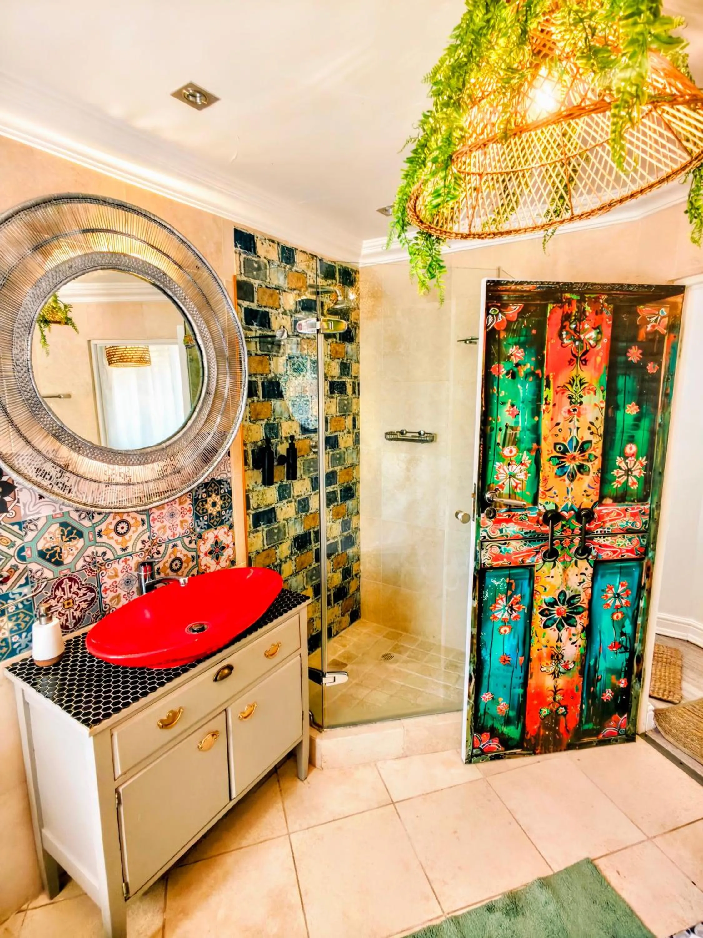 Bathroom in Beachwood Camps Bay
