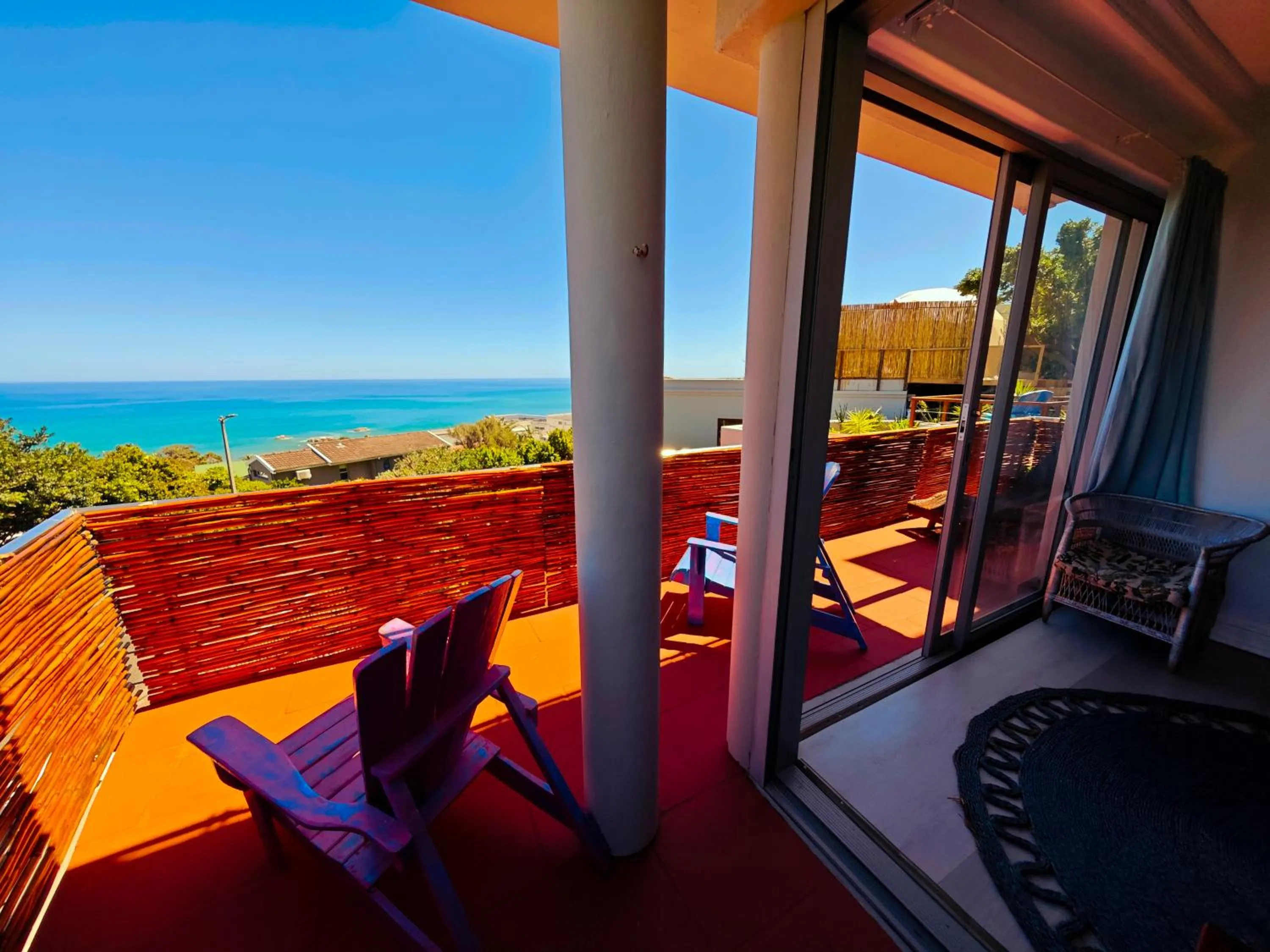 Natural landscape in Beachwood Camps Bay