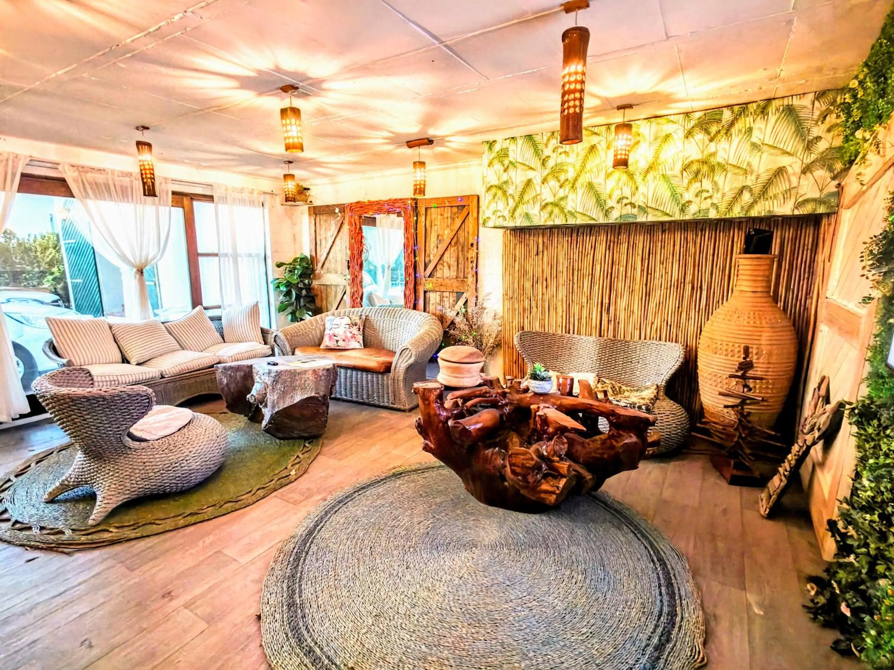 Living room in Beachwood Camps Bay