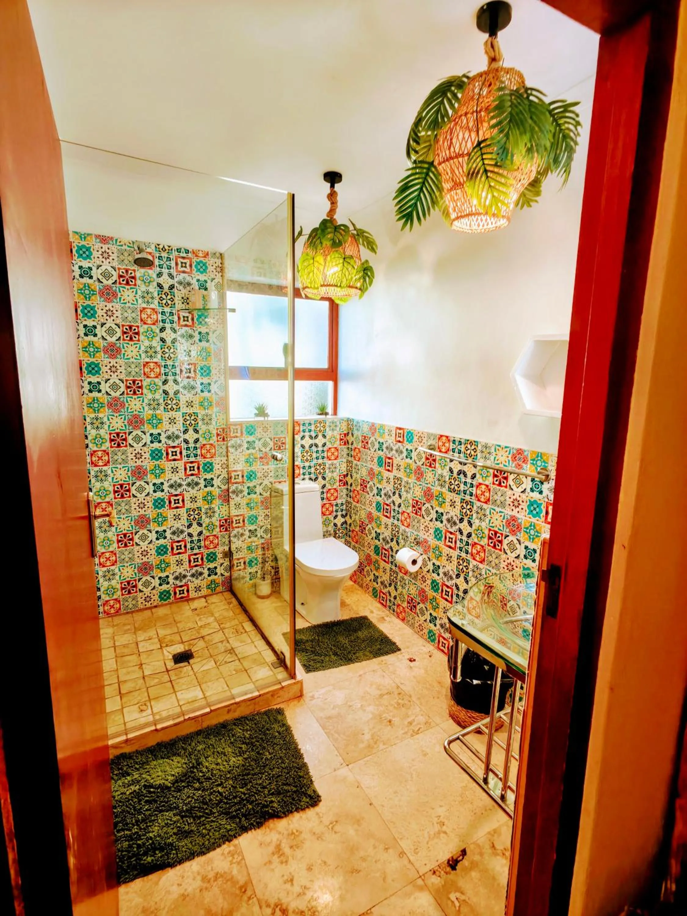 Shower in Beachwood Camps Bay