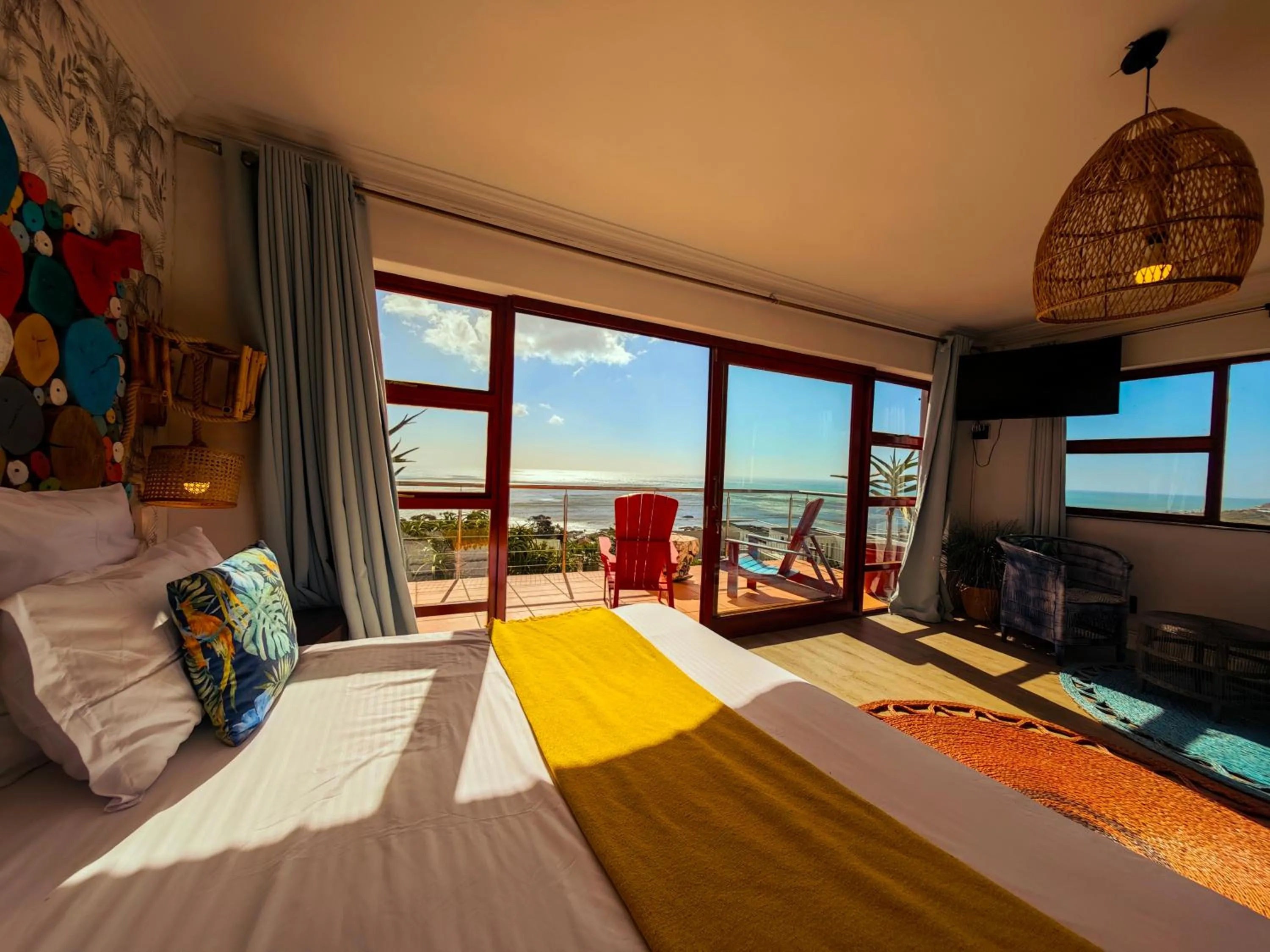 Living room in Beachwood Camps Bay