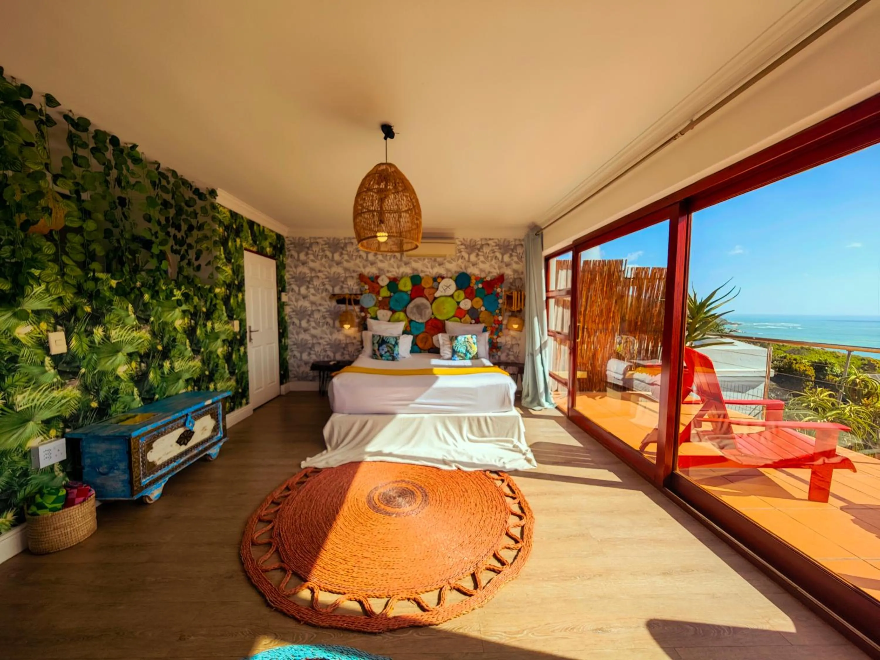 Photo of the whole room in Beachwood Camps Bay