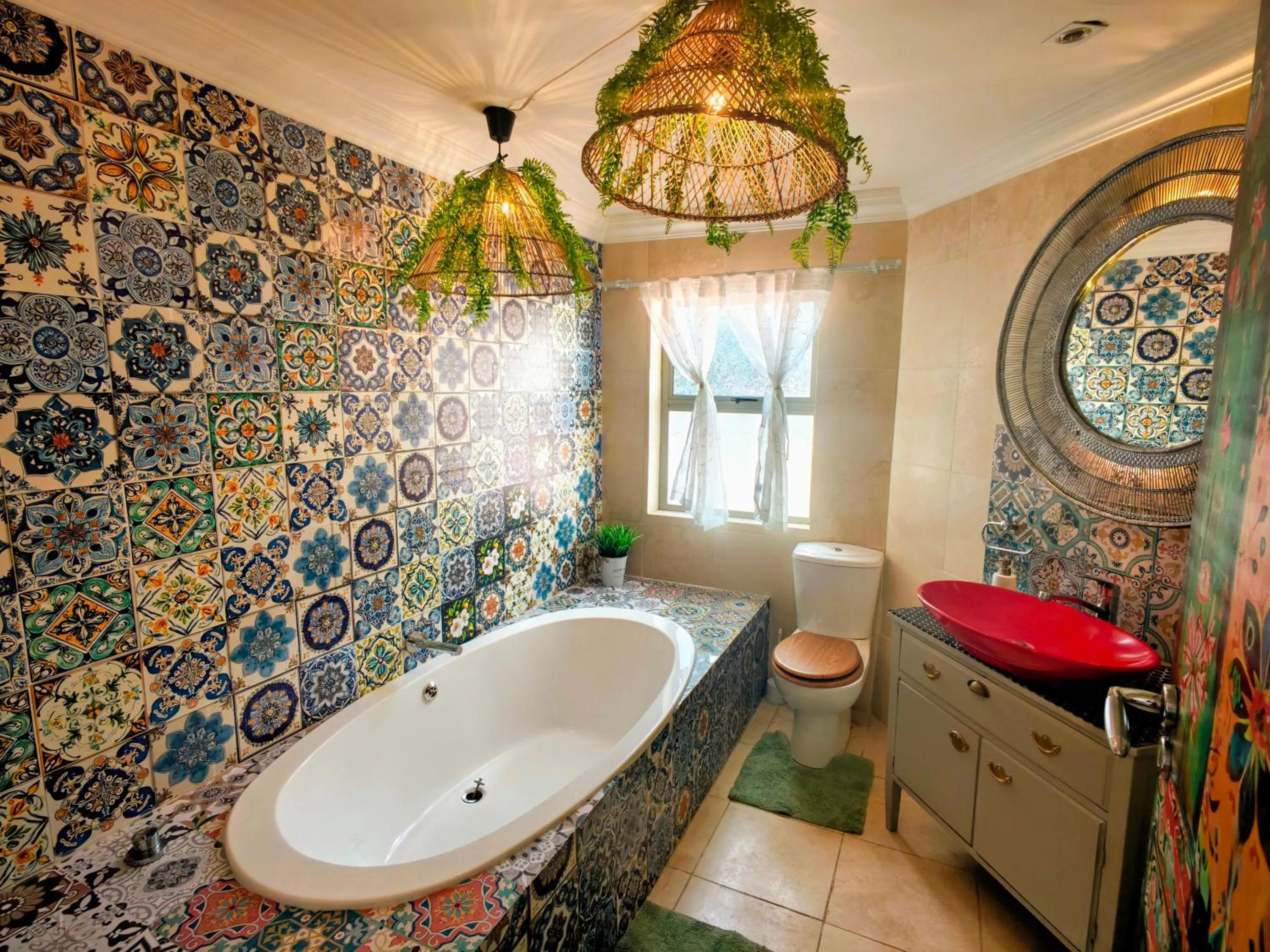 Shower in Beachwood Camps Bay