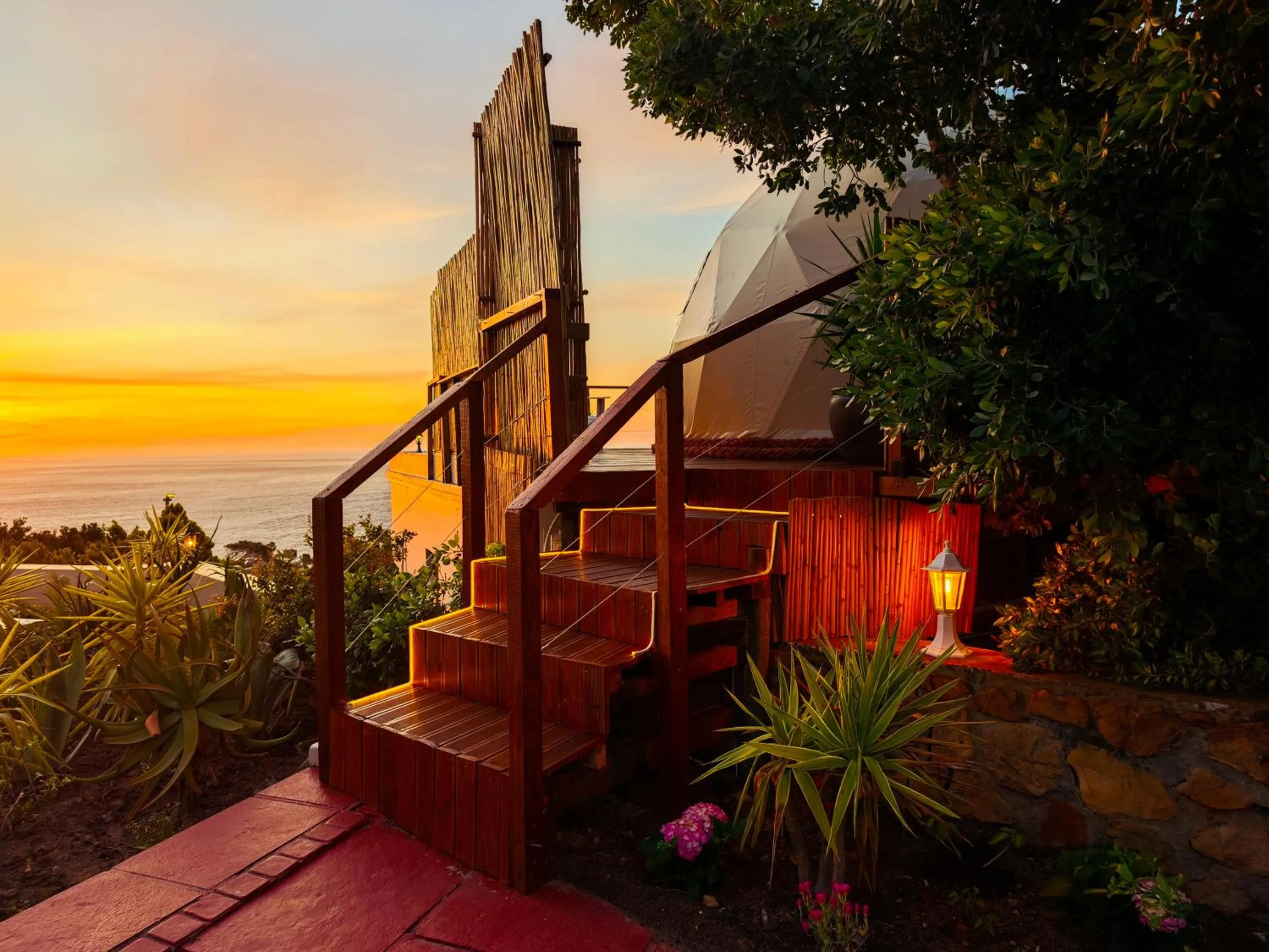 Property building in Beachwood Camps Bay