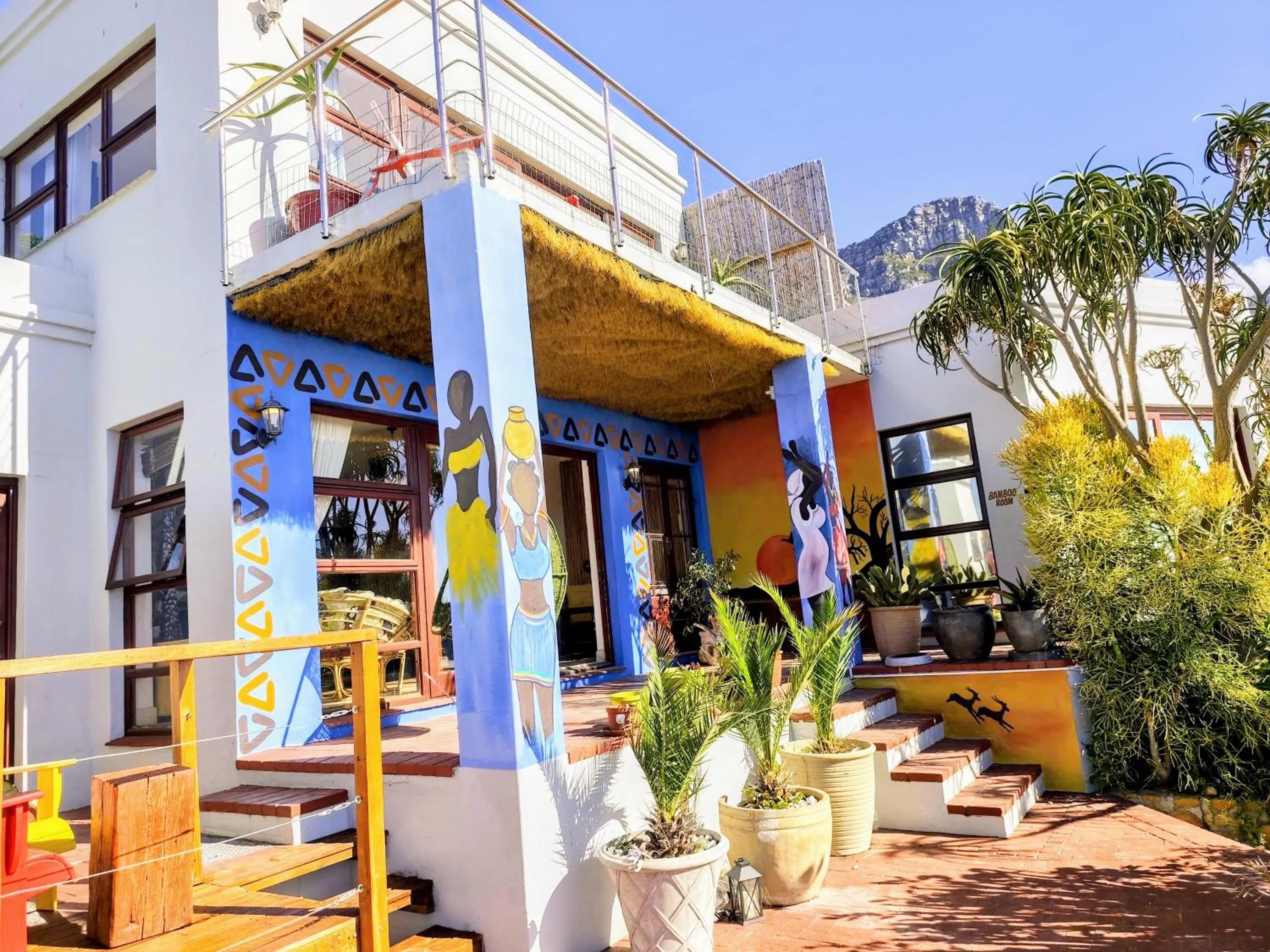 Patio in Beachwood Camps Bay
