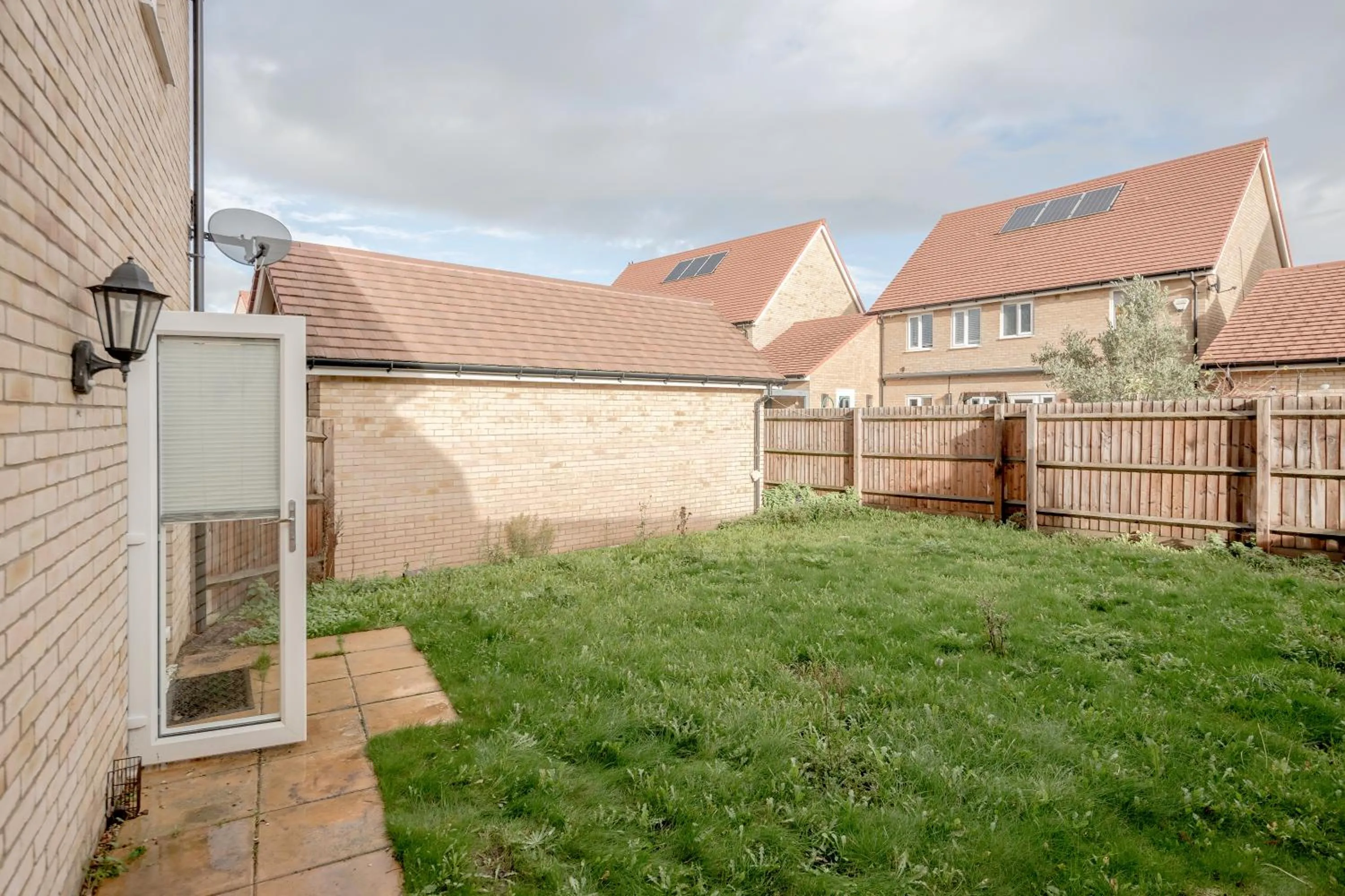 Property building in Spacious Stay I 5 BDR House with Modern Amenities I Parking I WiFi
