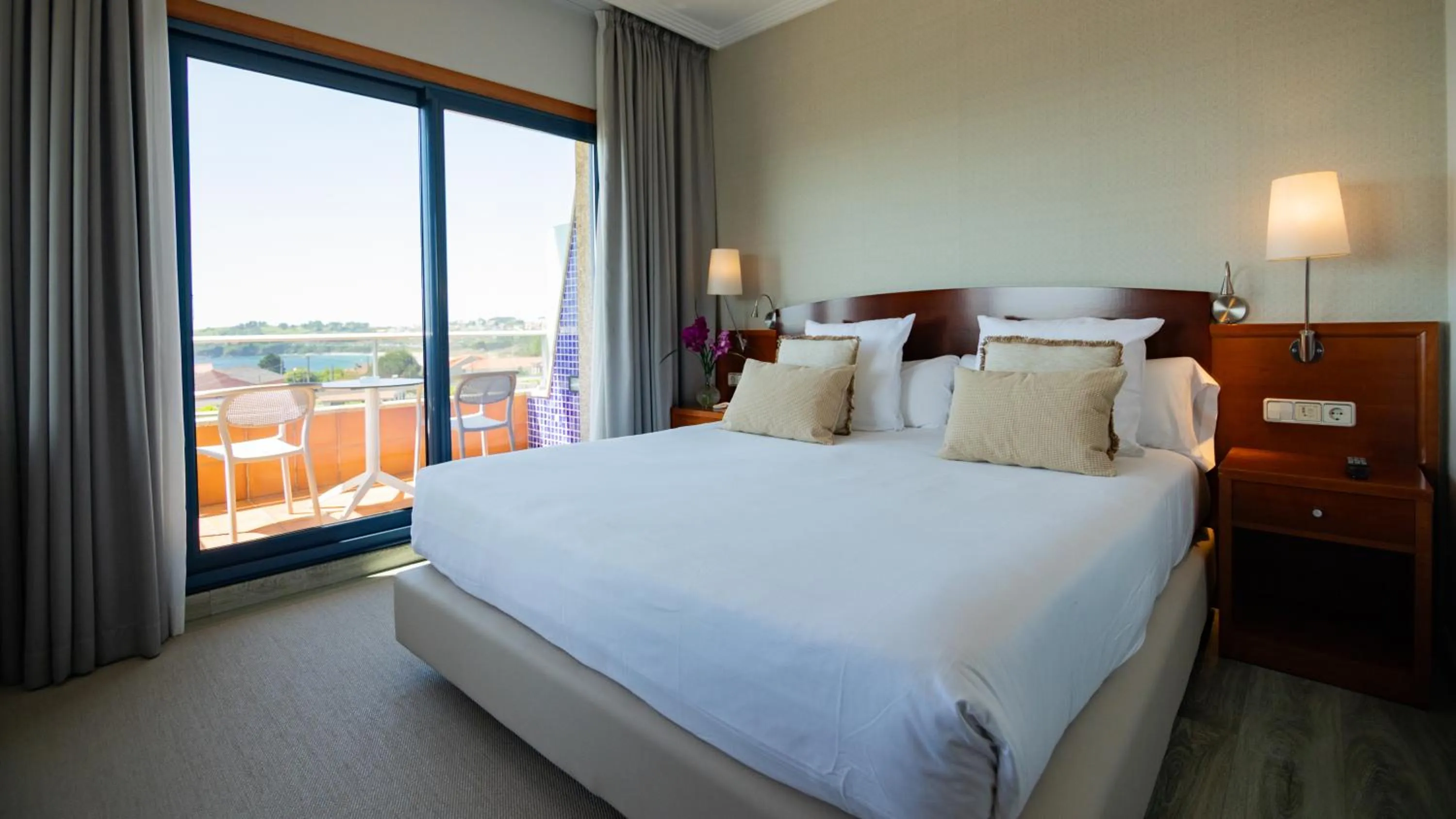 Property building, Bed in Hotel Spa Galatea