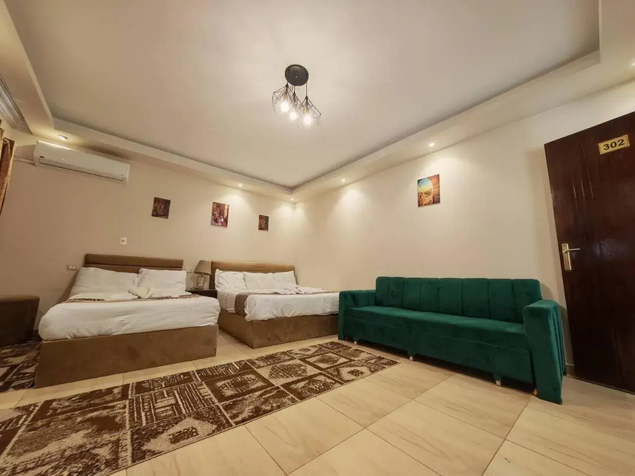 Bed in Hur Pyramids Inn Bed in Hur Pyramids Inn