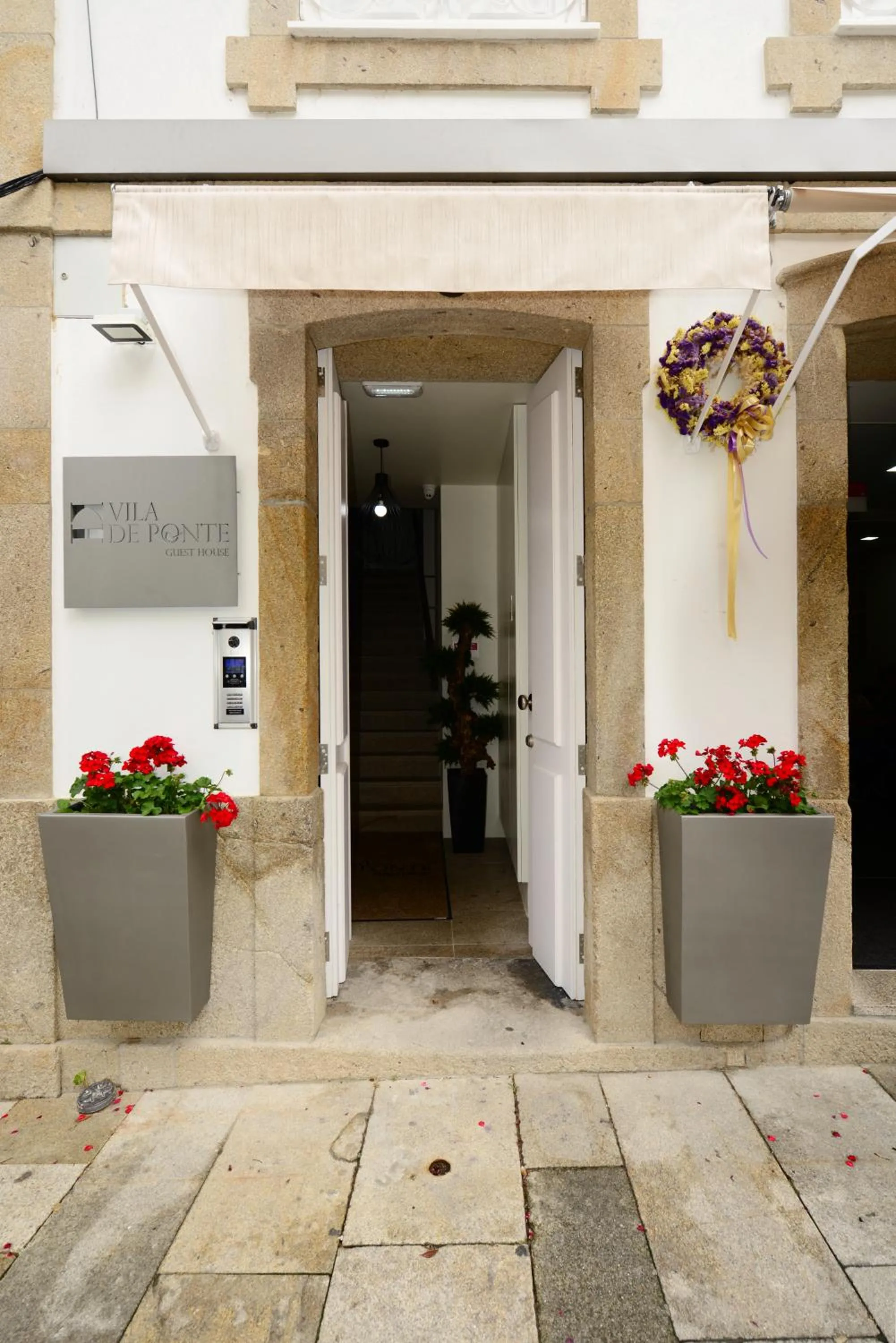 VILA DE PONTE GUEST HOUSE