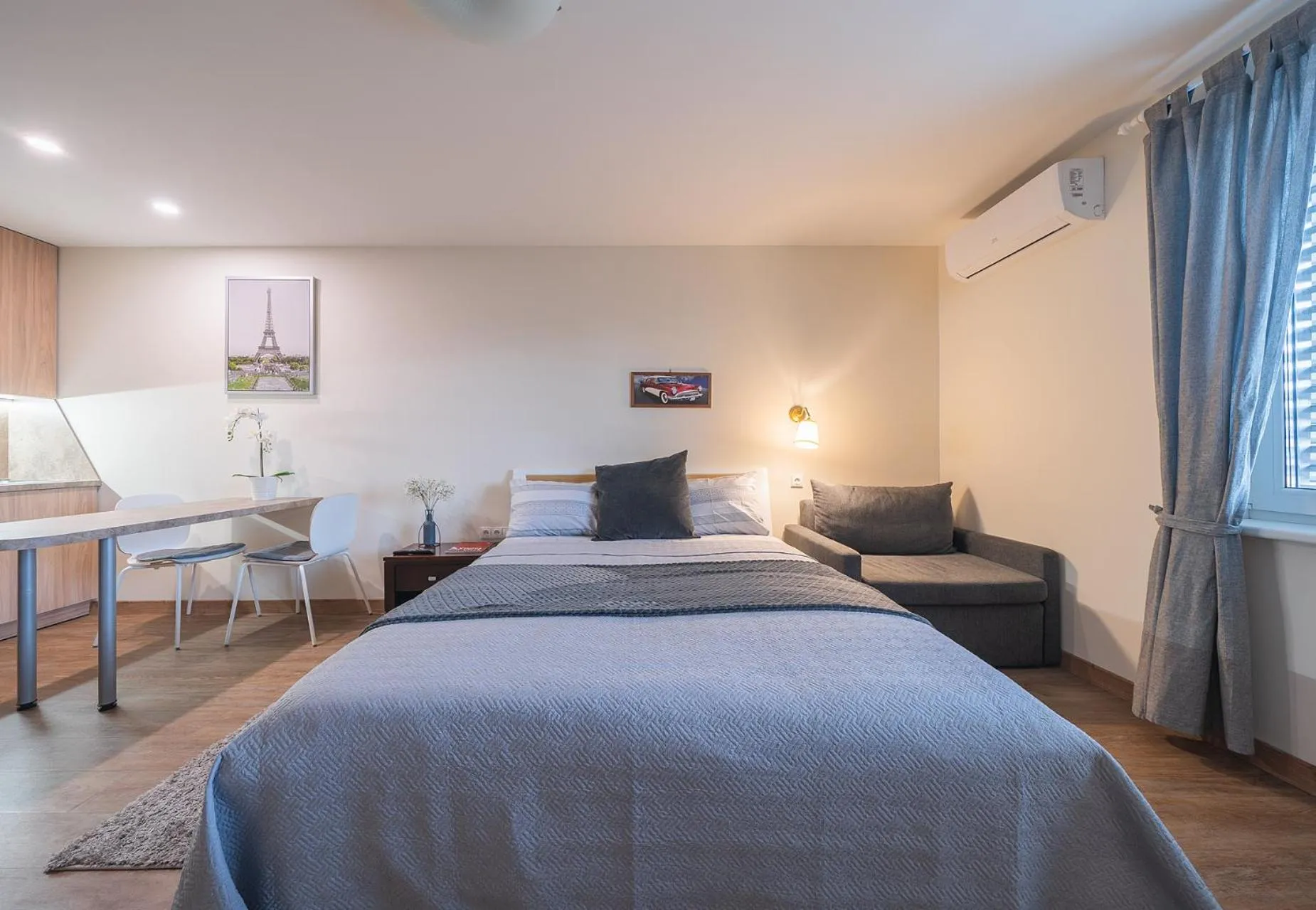 Bed in Gynėjų Self Check-in Apartments - Lollo Stay