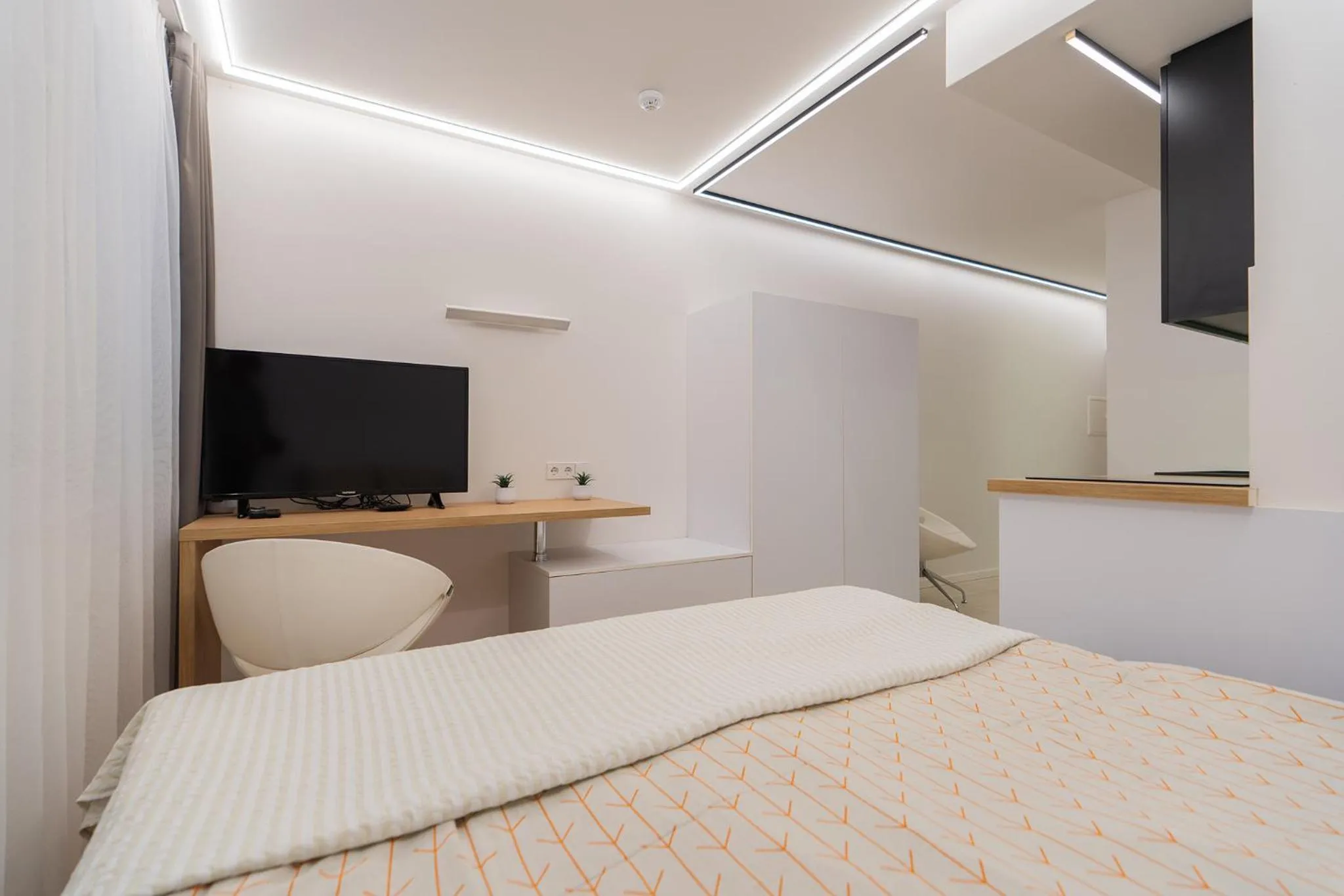 Bed in Gynėjų Self Check-in Apartments - Lollo Stay