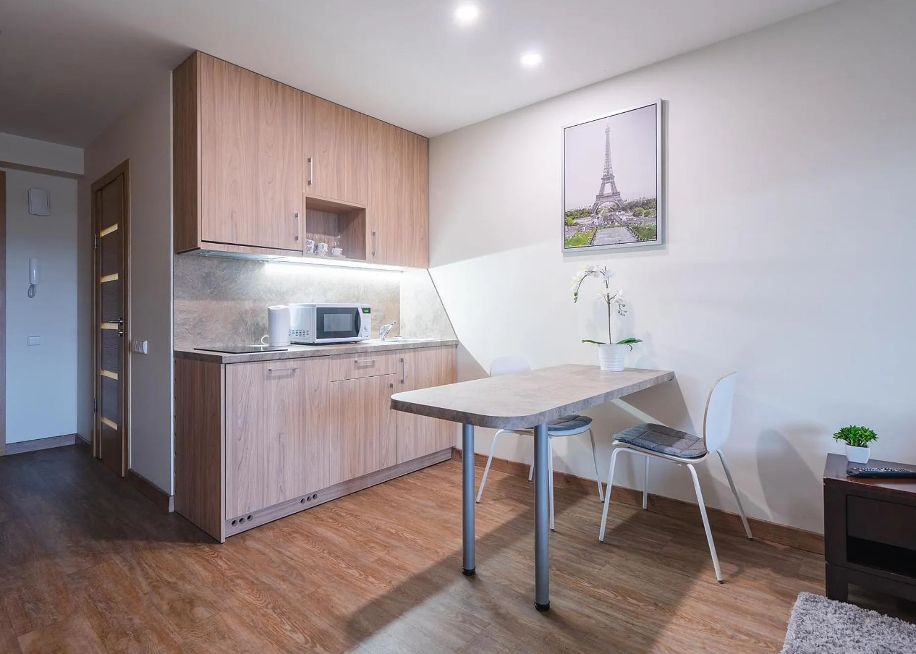 Kitchen or kitchenette in Gynėjų Self Check-in Apartments - Lollo Stay
