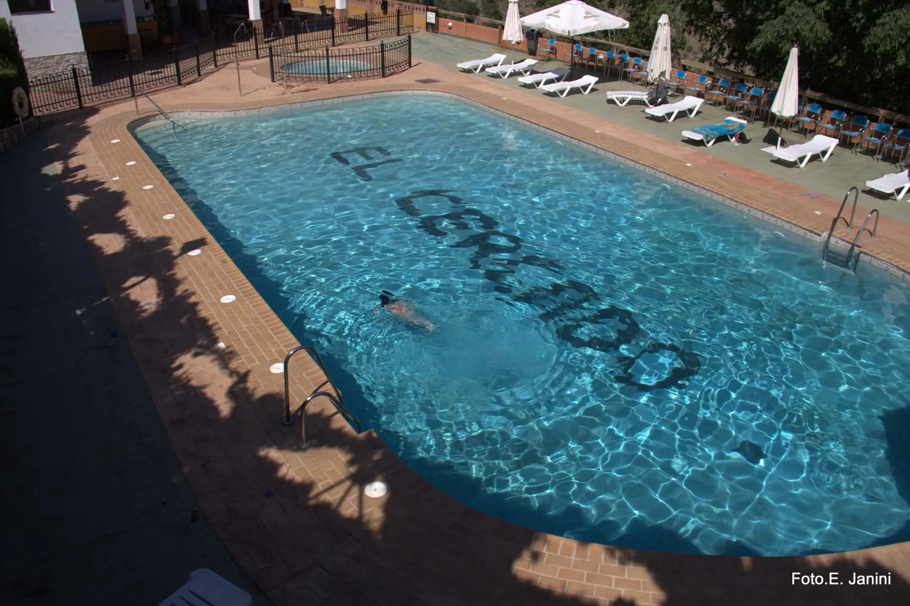 Swimming pool in Turismo Rural & SPA El Cercado Swimming pool in Turismo Rural & SPA El Cercado