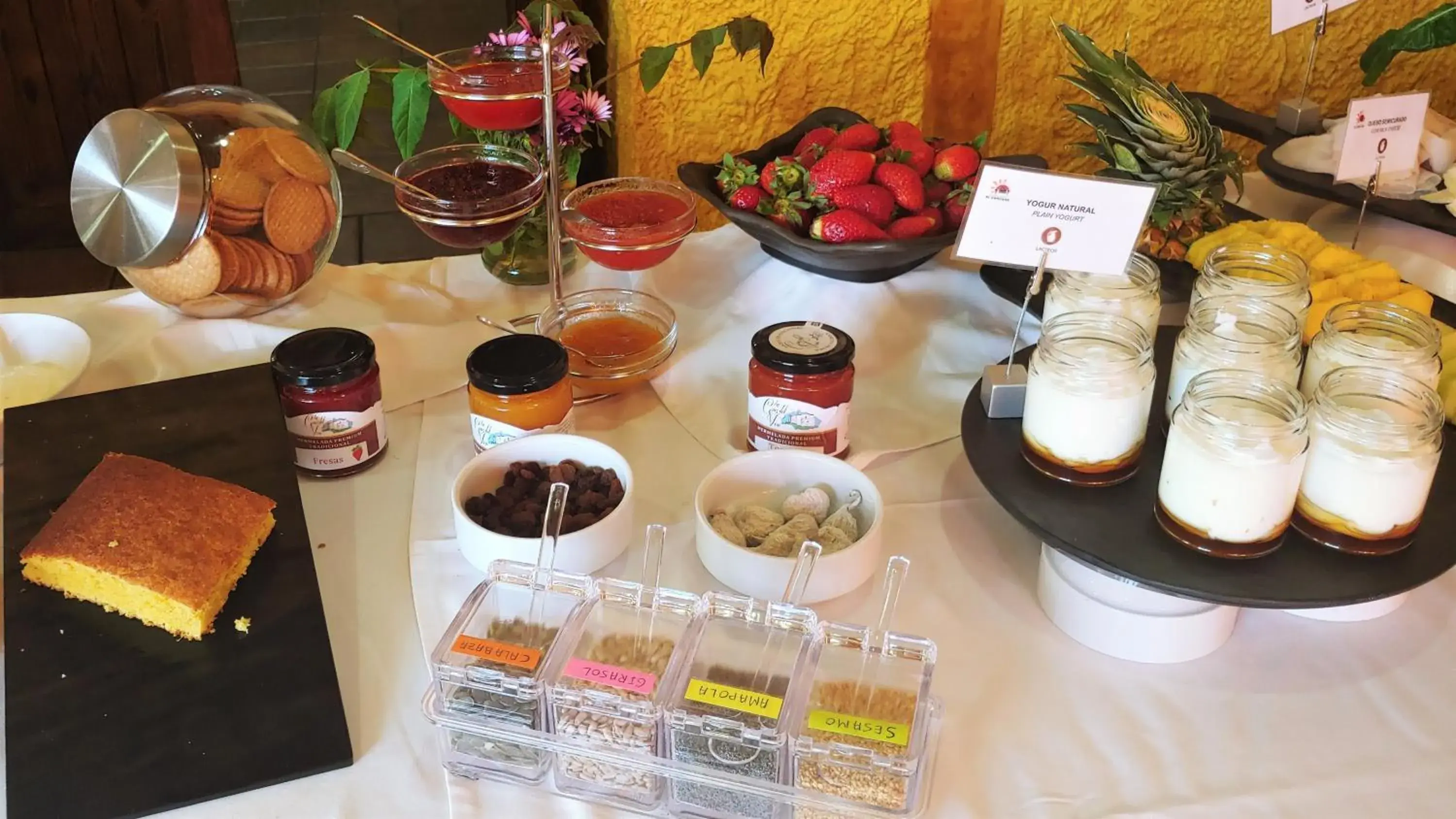 Breakfast in Turismo Rural & SPA El Cercado Breakfast in Turismo Rural & SPA El Cercado