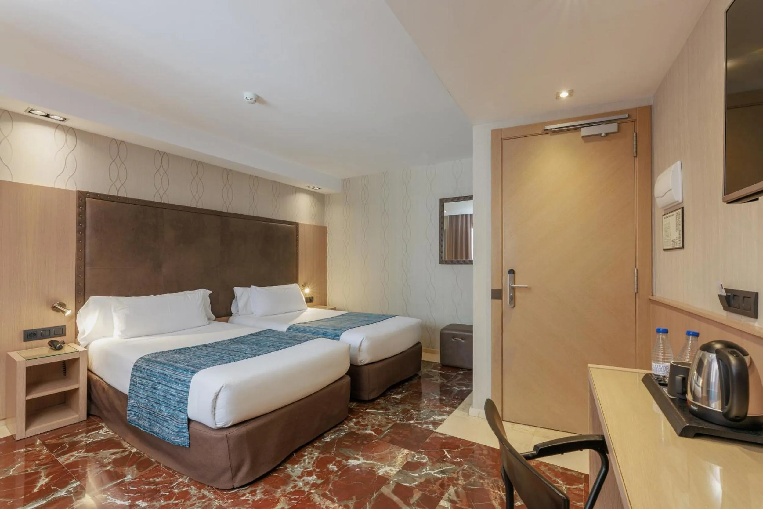 Bedroom, Bed in Hotel Gótico