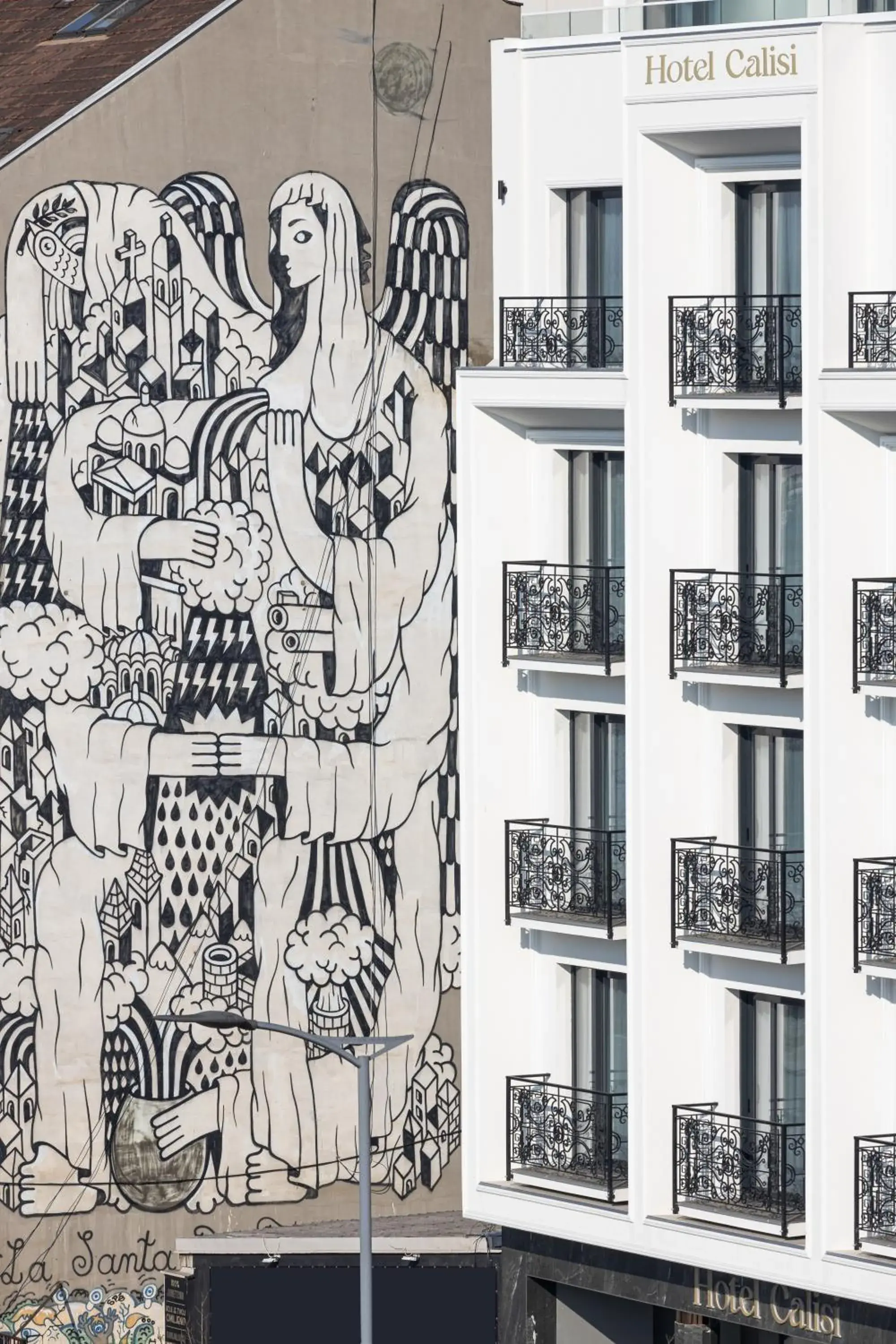 Property building in Calisi Hotel Property building in Calisi Hotel