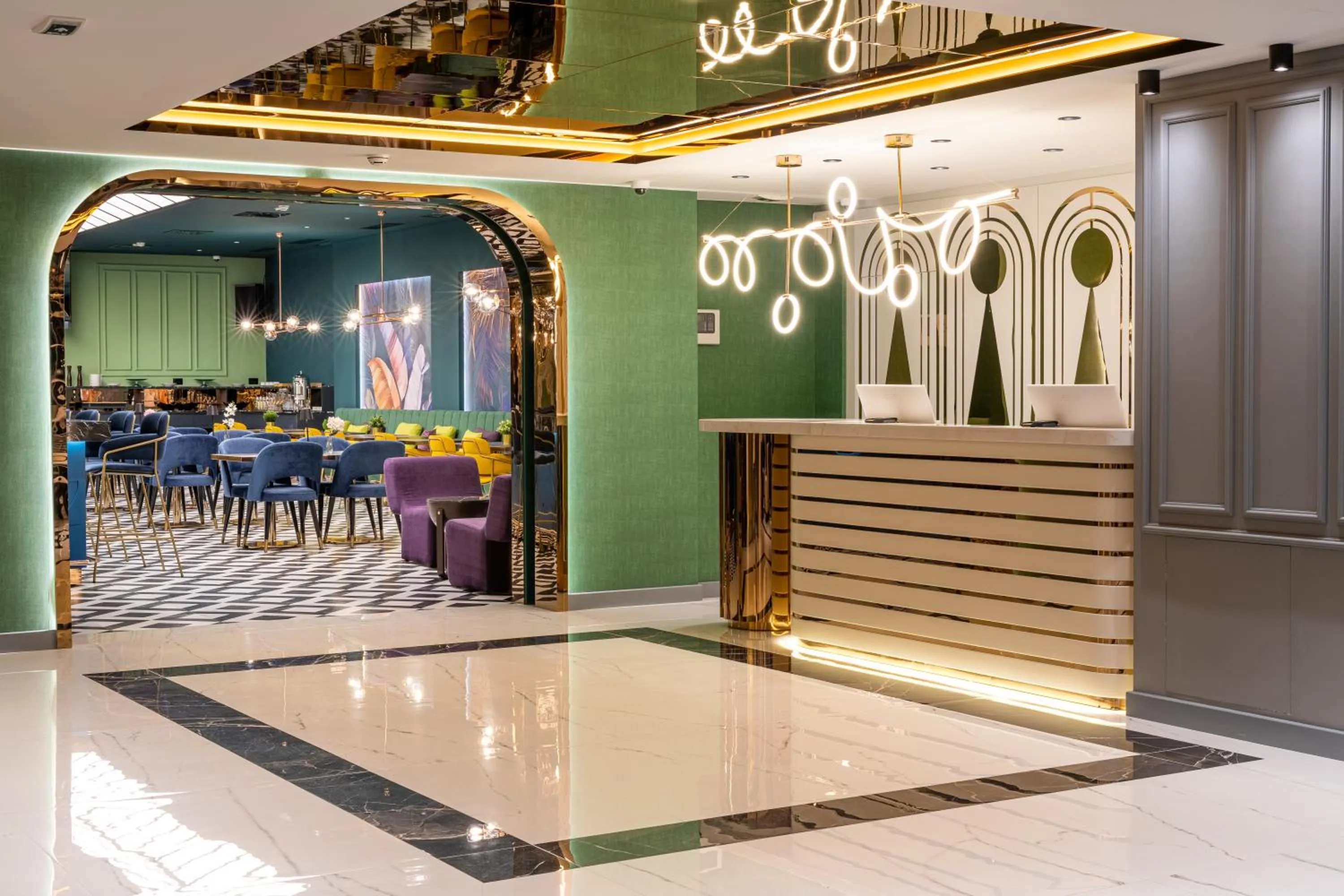 Lobby or reception in Calisi Hotel