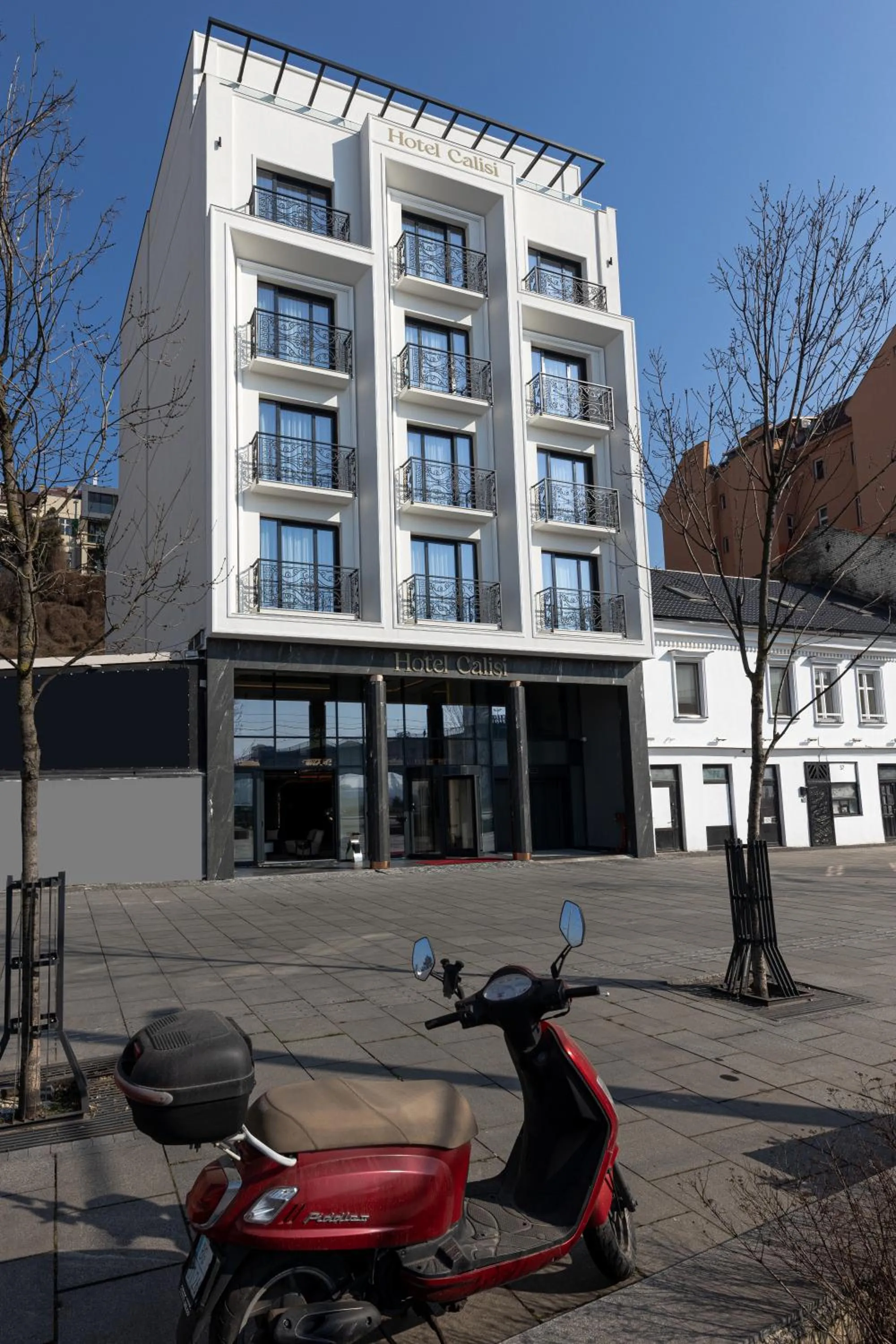 Property building in Calisi Hotel