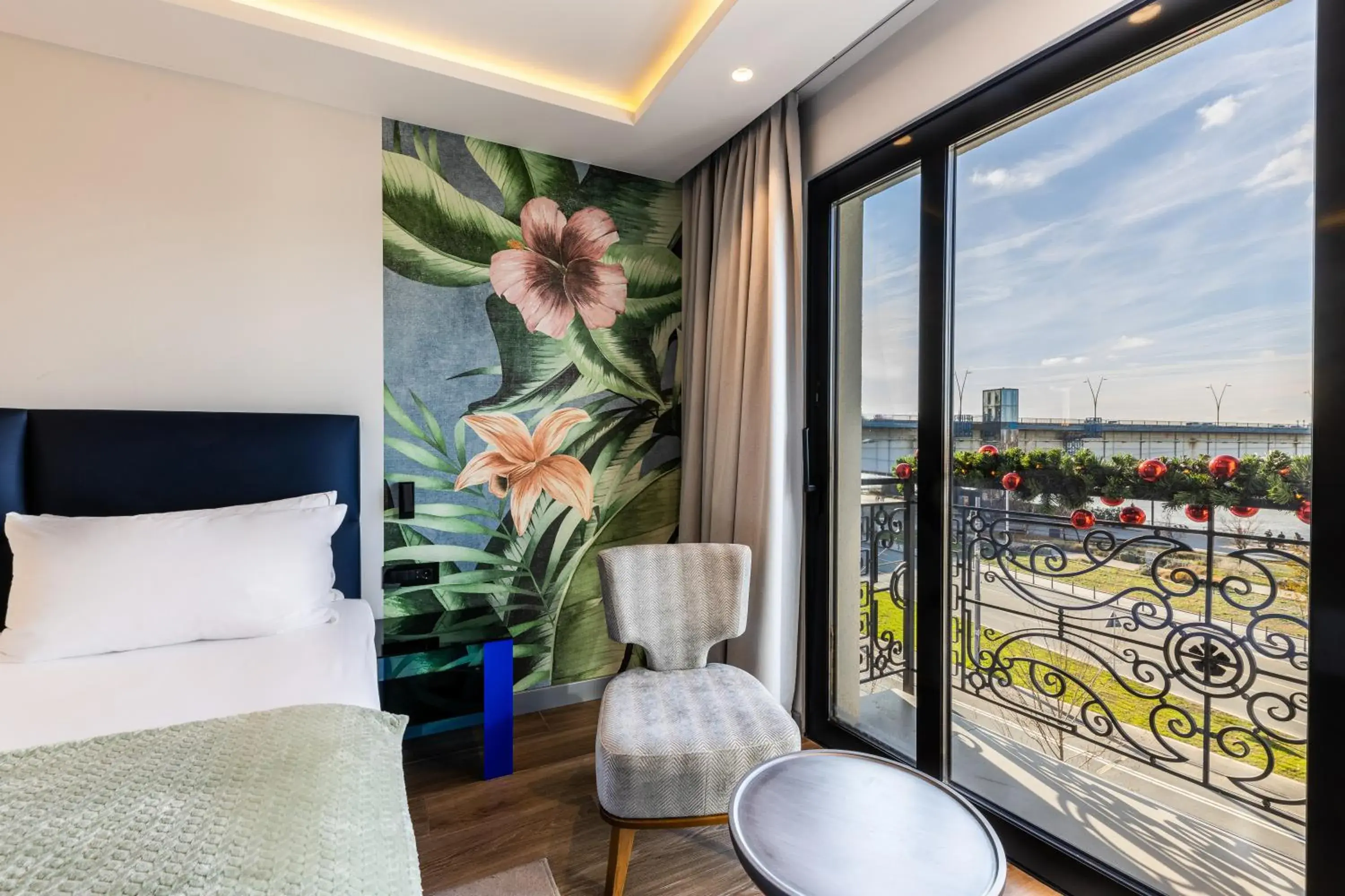 View (from property/room), Bed in Calisi Hotel View (from property/room), Bed in Calisi Hotel