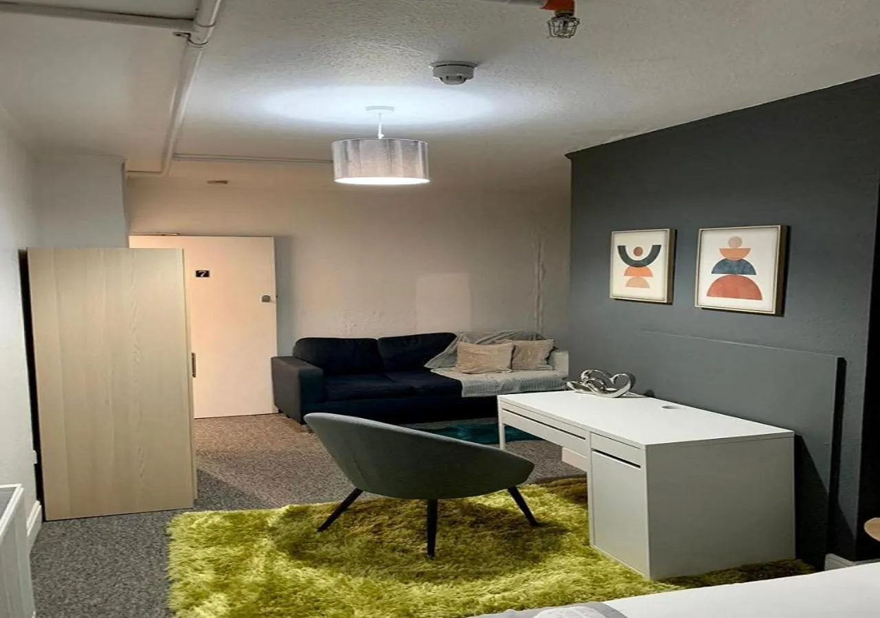 Decorative detail in Mollyinn Central Brighton