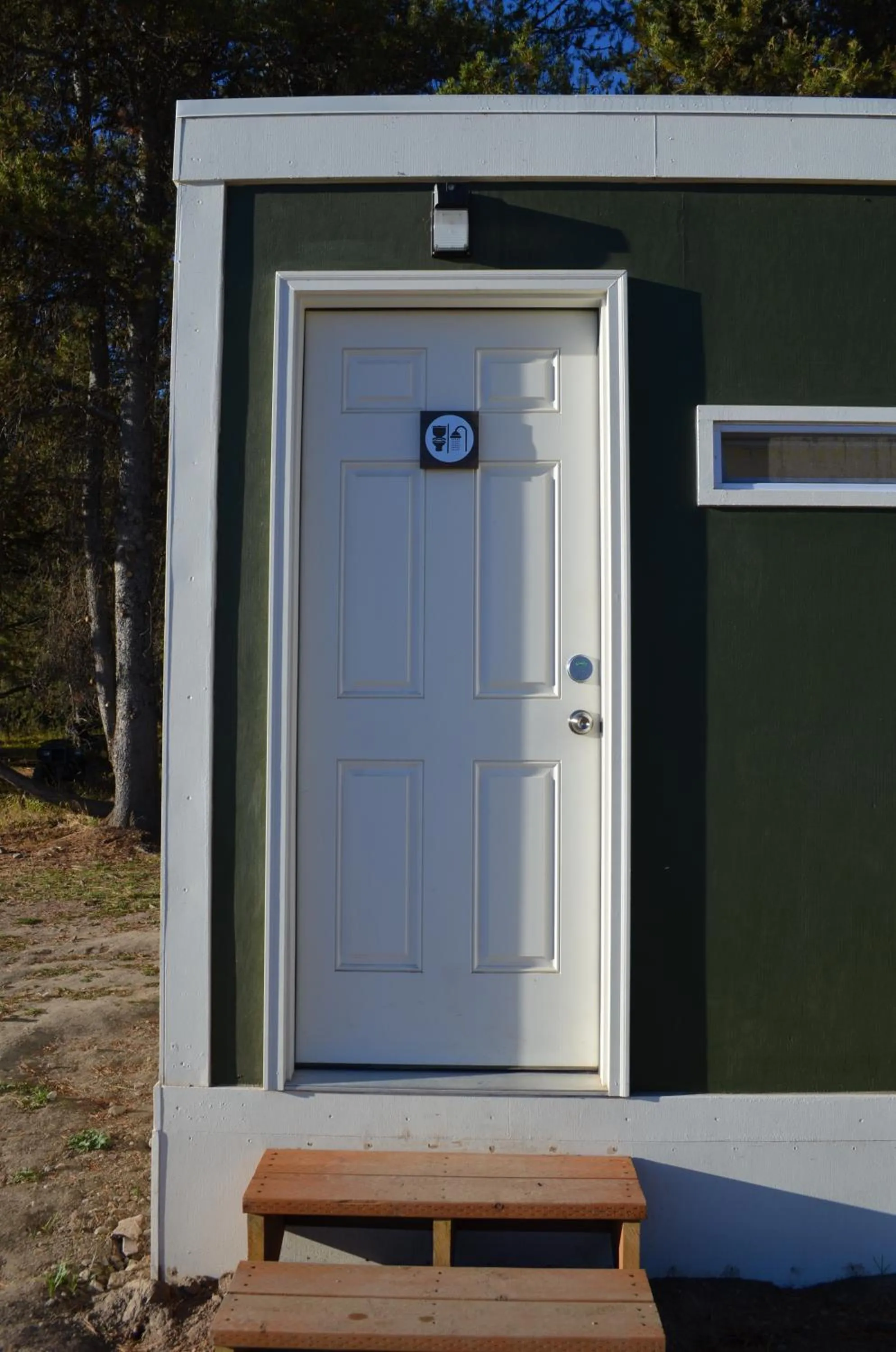 Public Bath in Starlight Retreat Yellowstone