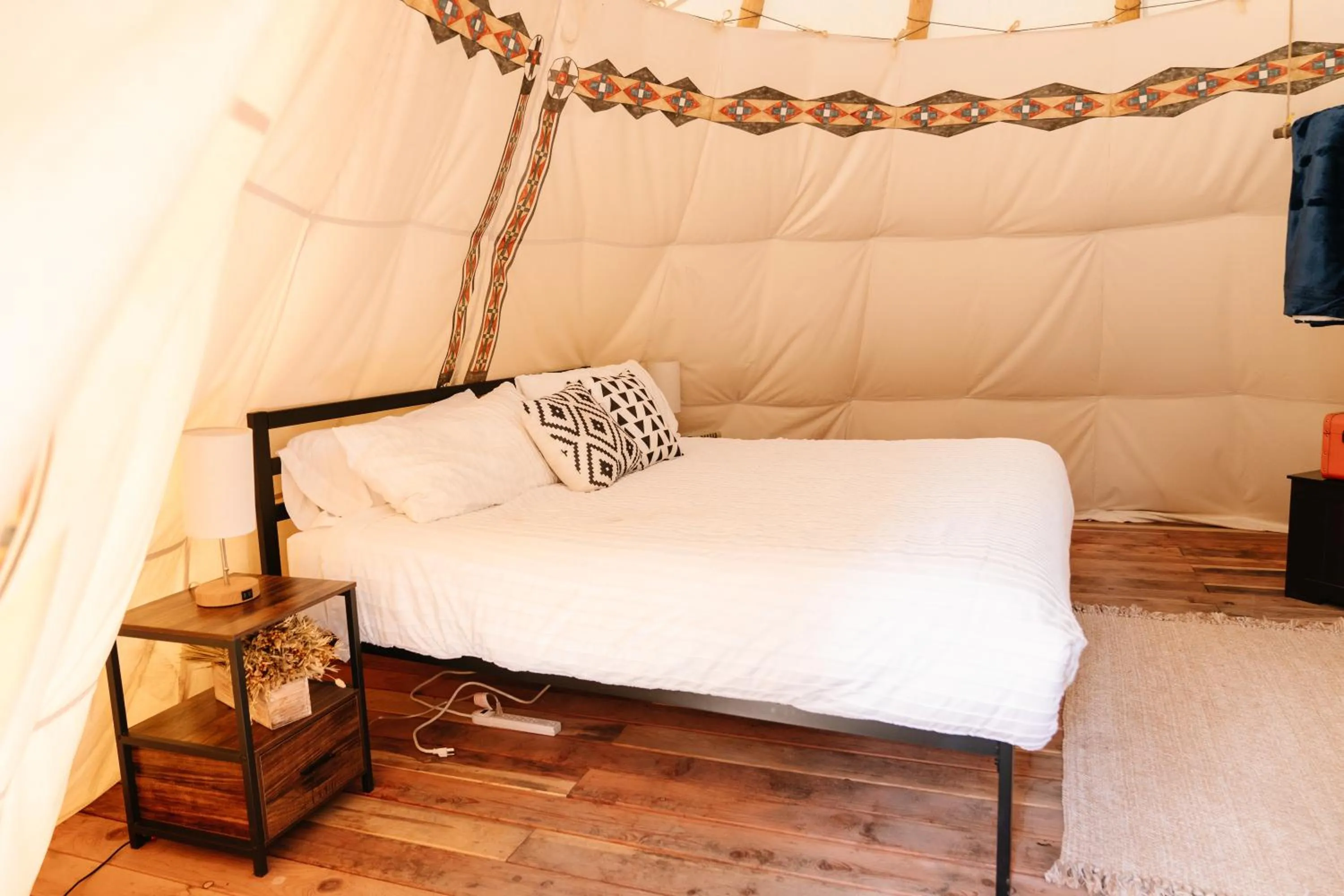 Bed in Starlight Retreat Yellowstone