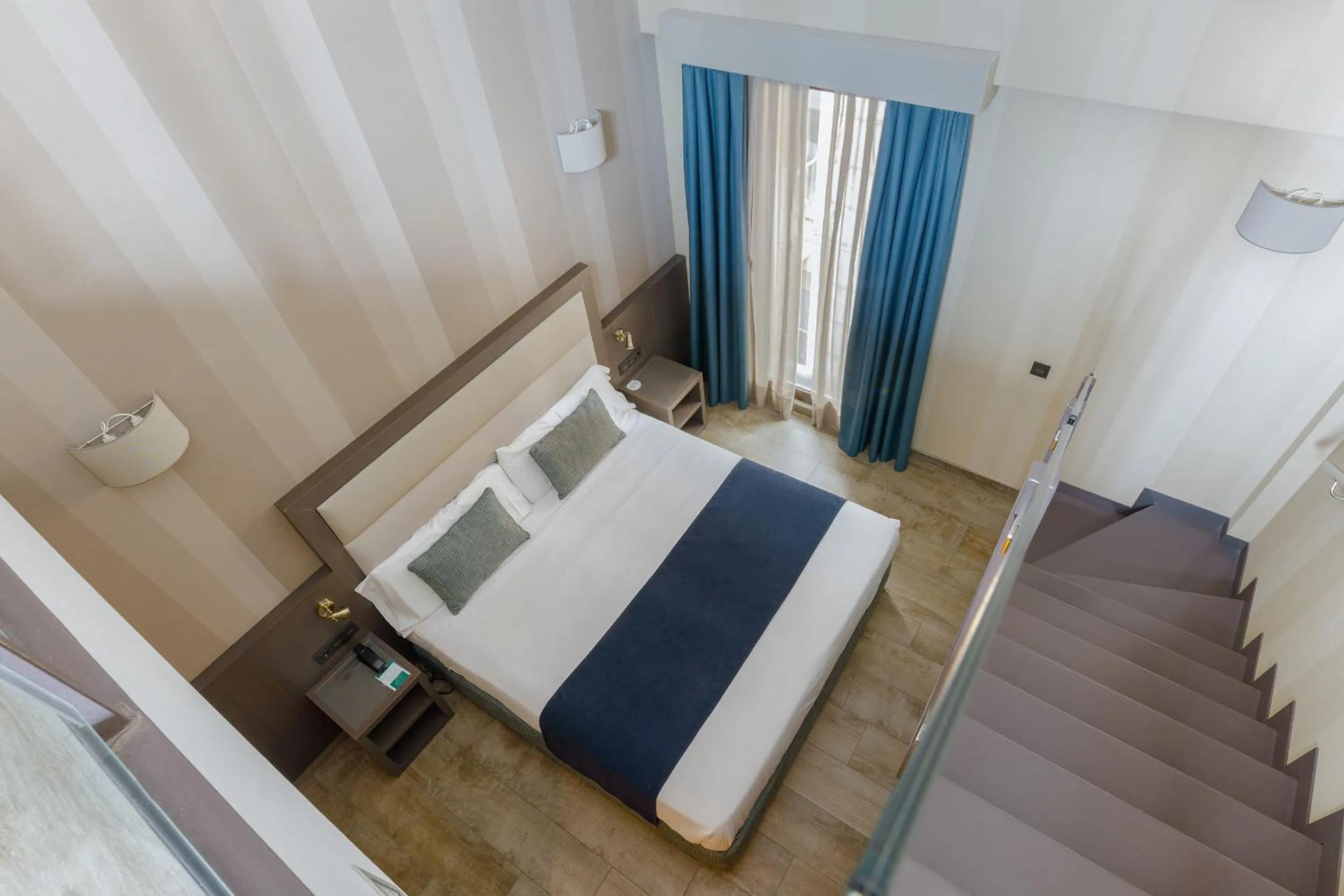 Bedroom, Bed in Hotel Reina Cristina