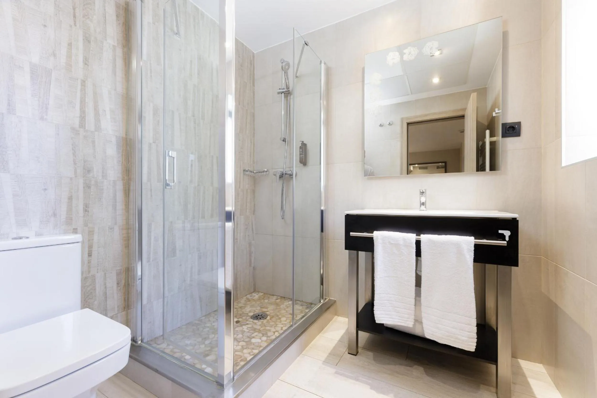 Bathroom in Hotel Civera