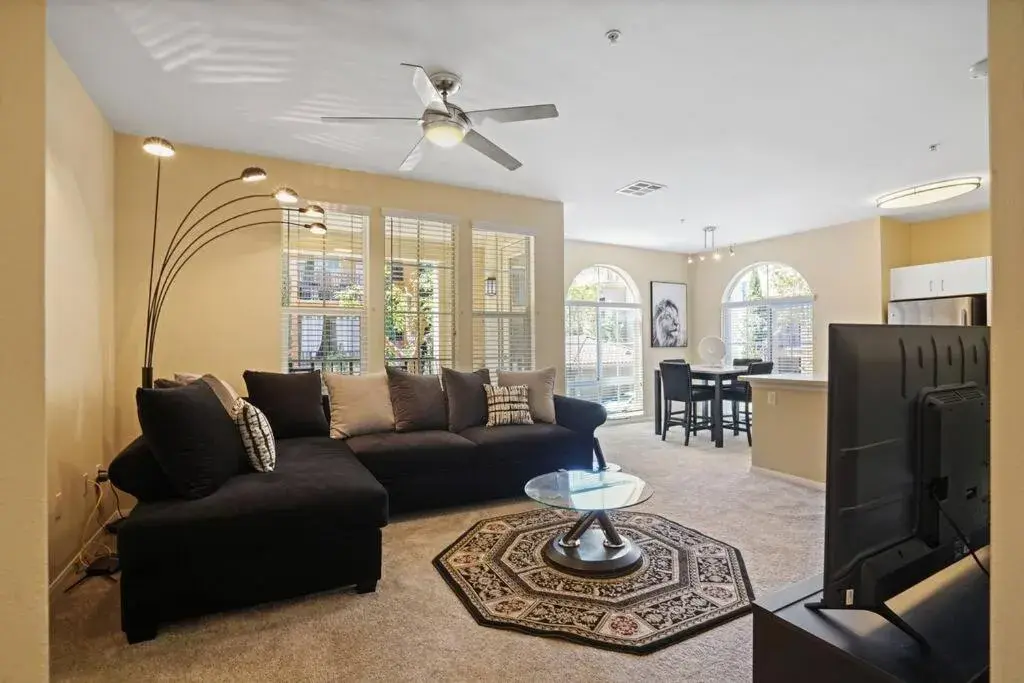 Luxury 2BR/2BA!5Min to Disney! Angelstadium! HondaCenter. Luxury 2BR/2BA!5Min to Disney! Angelstadium! HondaCenter.