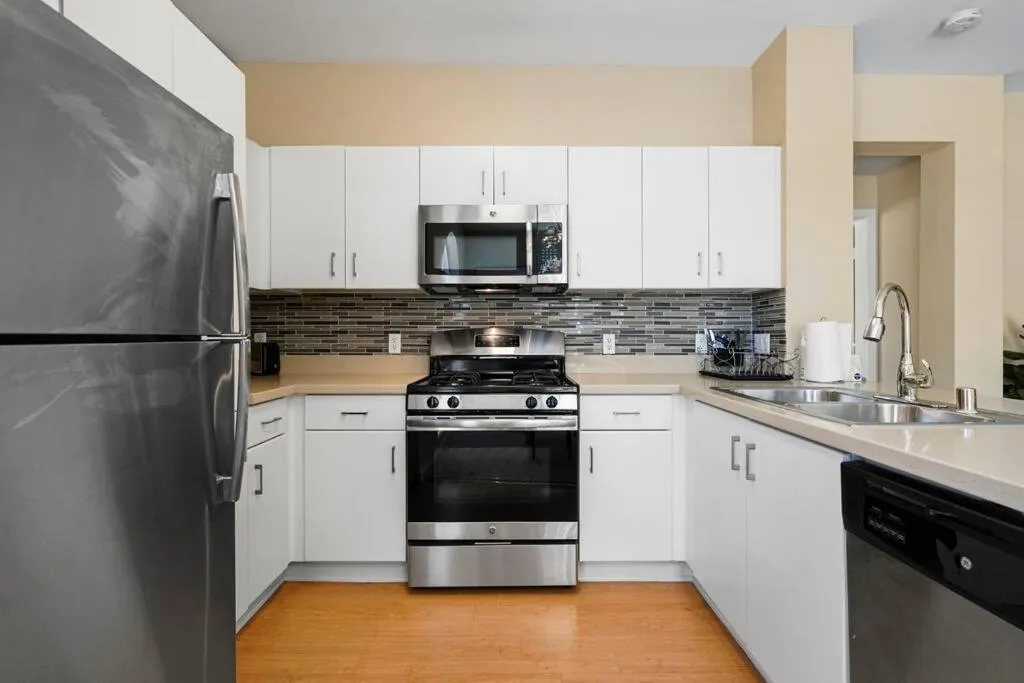 Luxury 2BR/2BA!5Min to Disney! Angelstadium! HondaCenter.