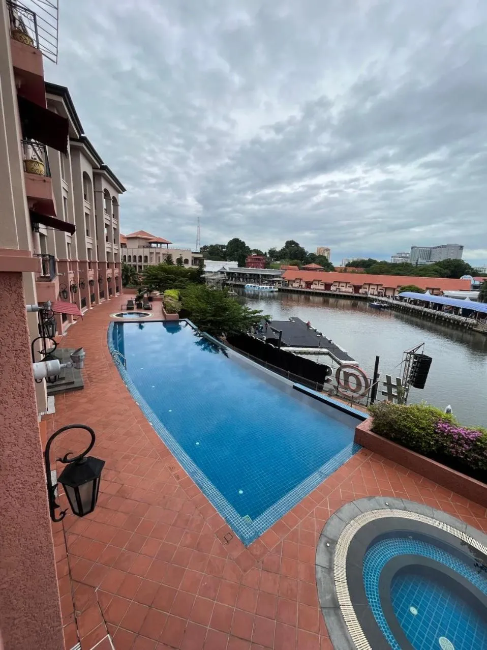 Swimming pool in Casa del Rio Residences