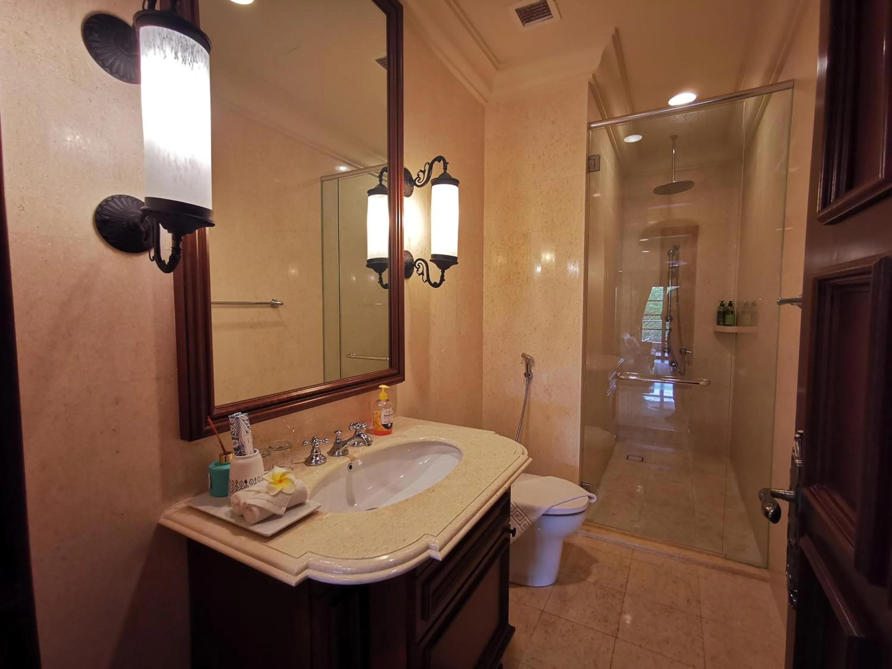 Casa del Rio Residences