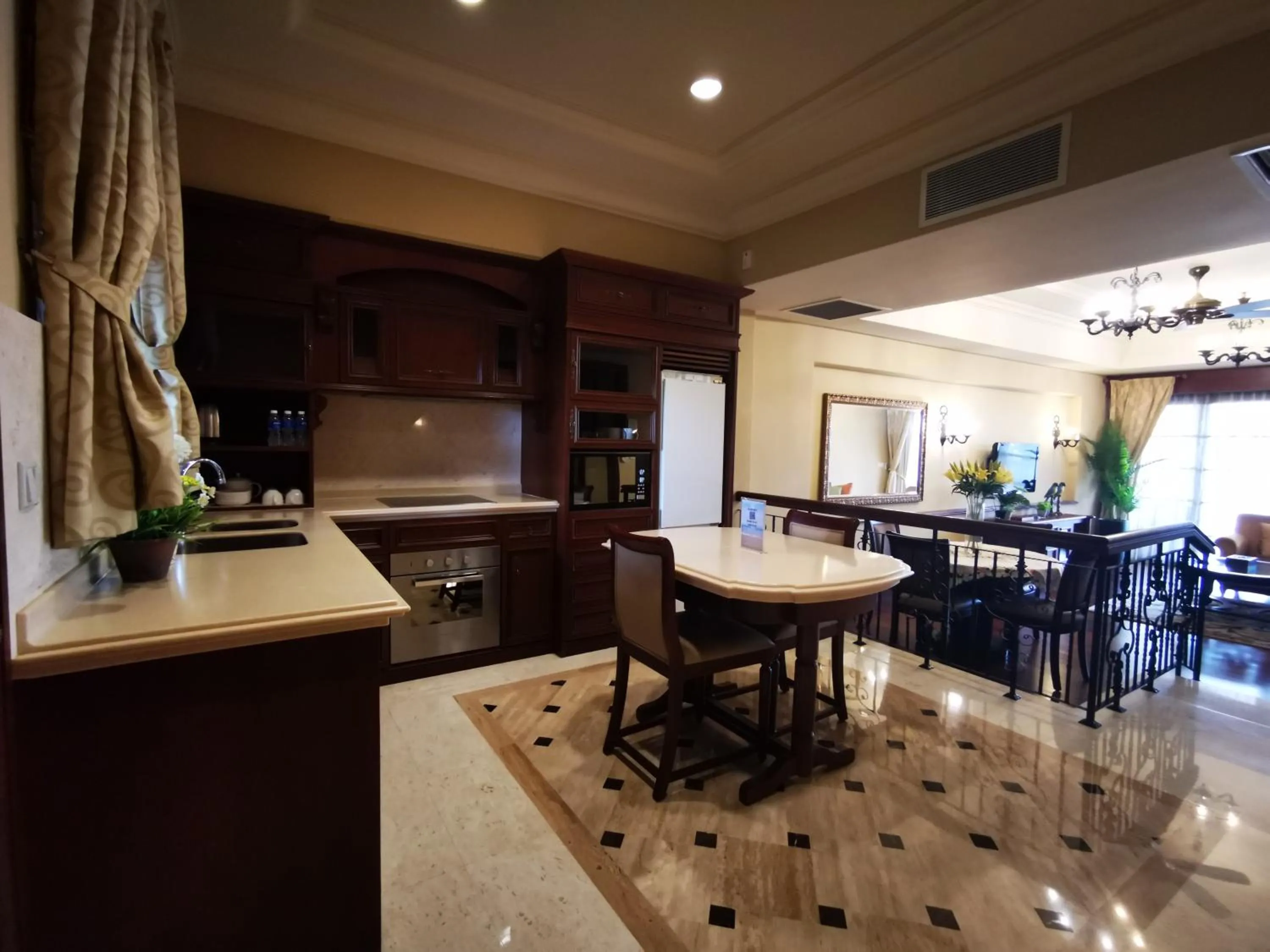 Dining area in Casa del Rio Residences