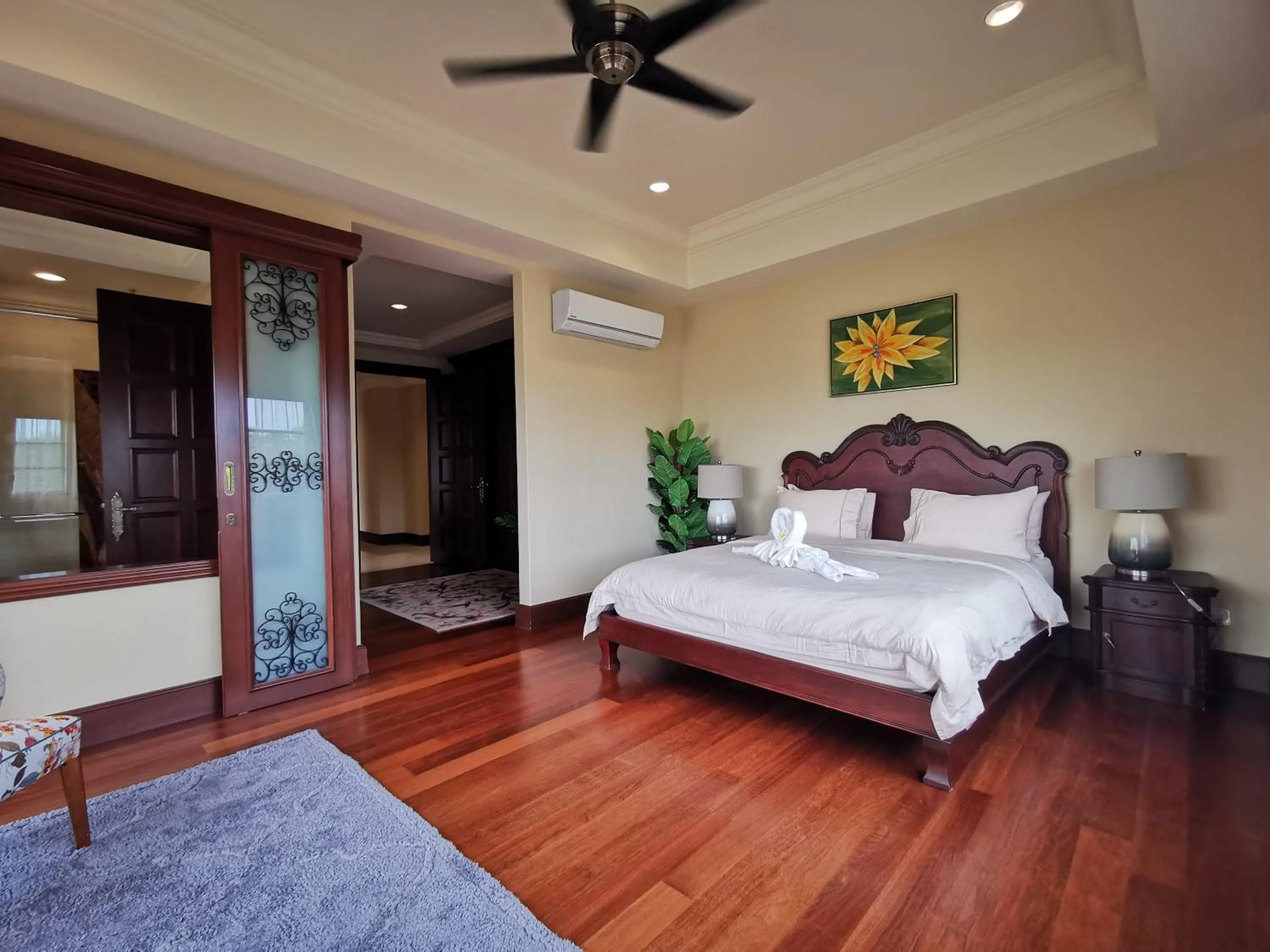 Bed in Casa del Rio Residences