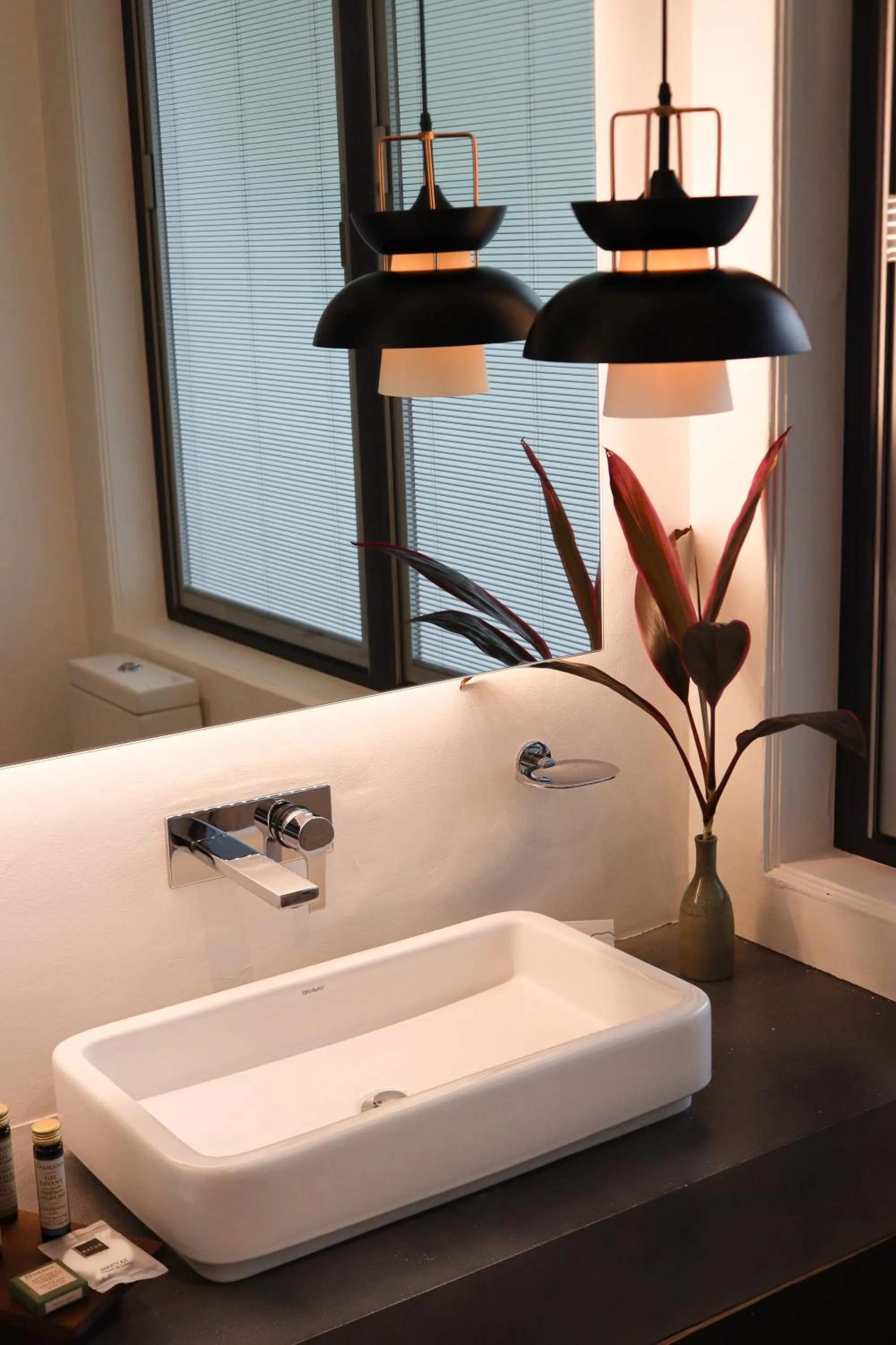 Bathroom in Nuuk Taal Lake