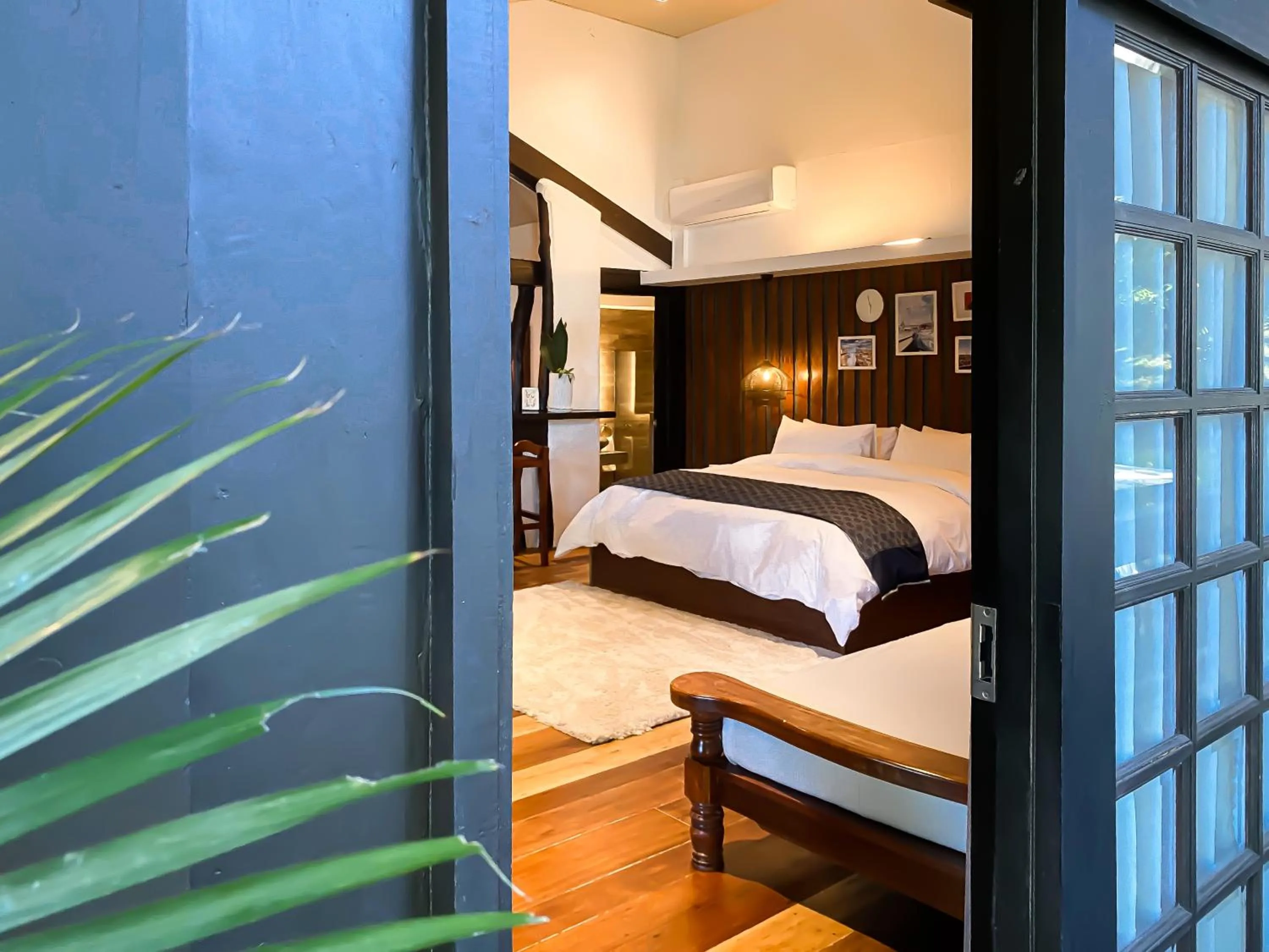 Bedroom, Bed in Nuuk Taal Lake