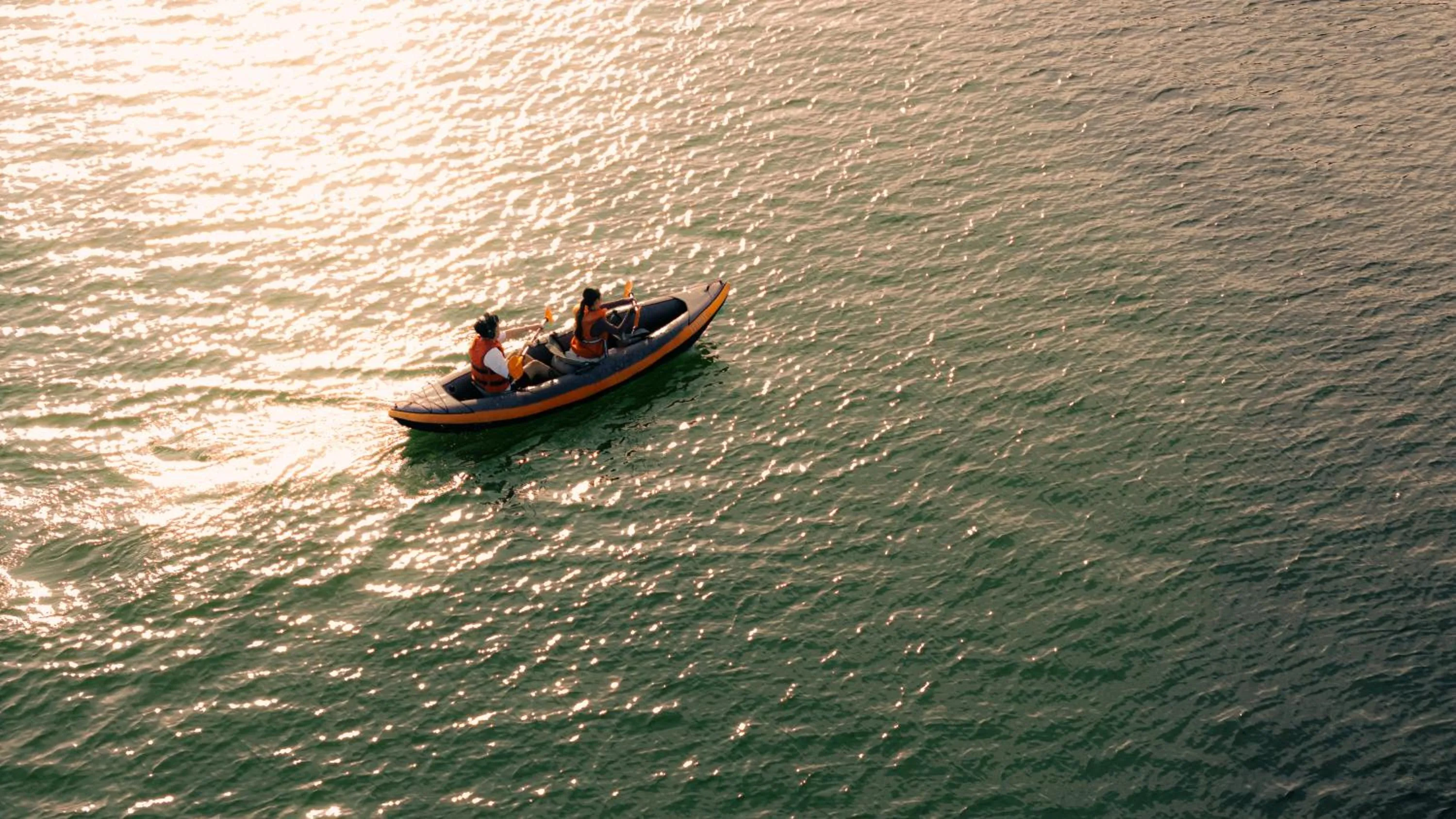 Canoeing in Nuuk Taal Lake