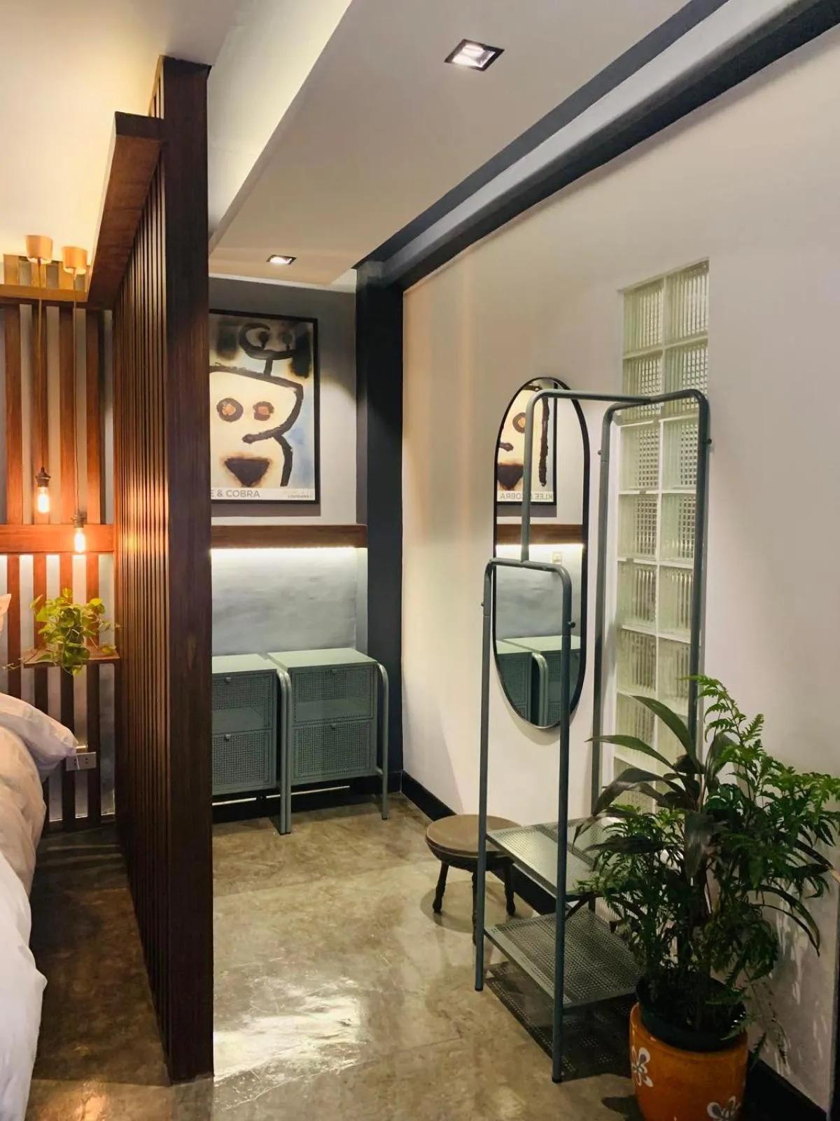 wardrobe, Bed in Nuuk Taal Lake