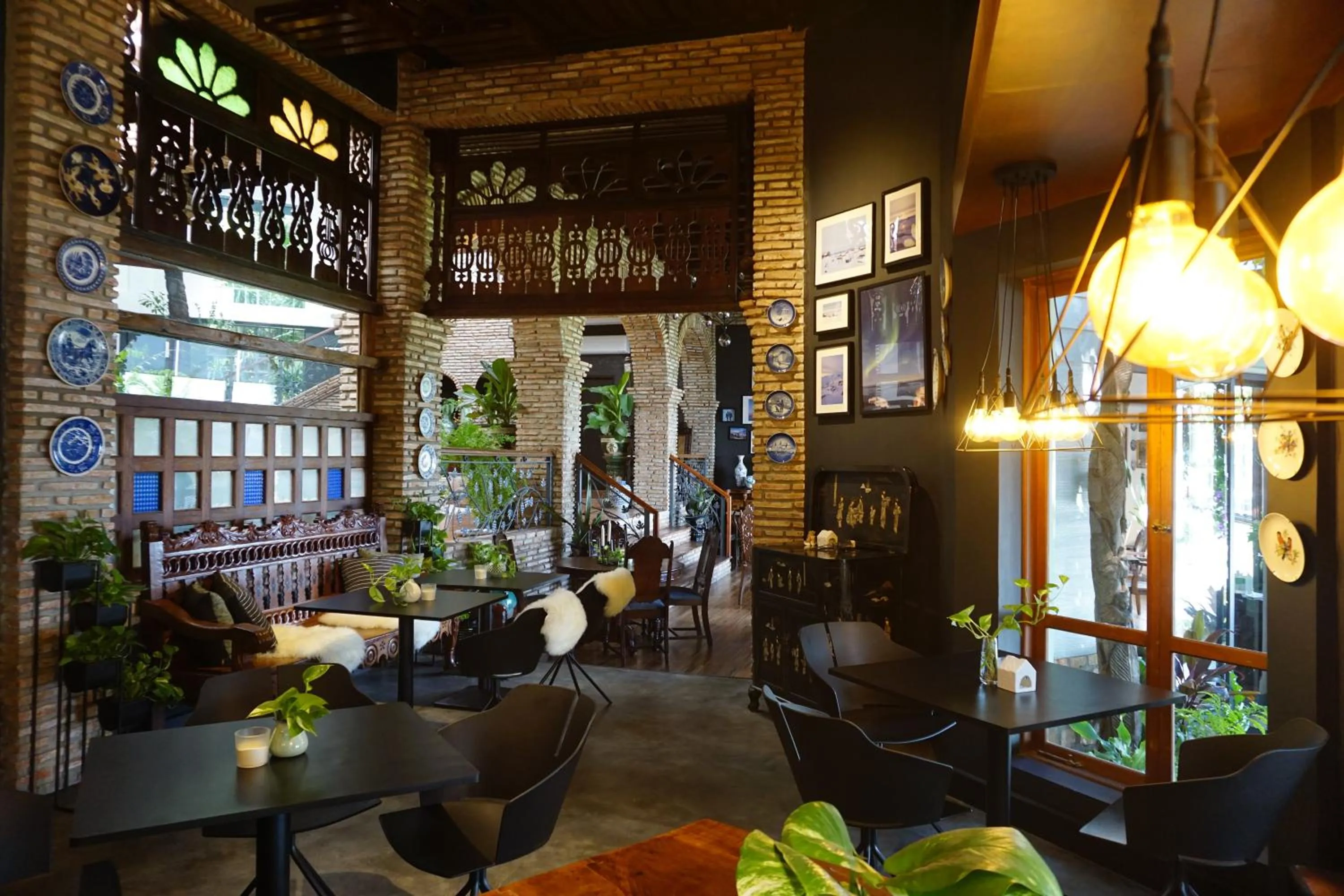 Restaurant/places to eat in Nuuk Taal Lake